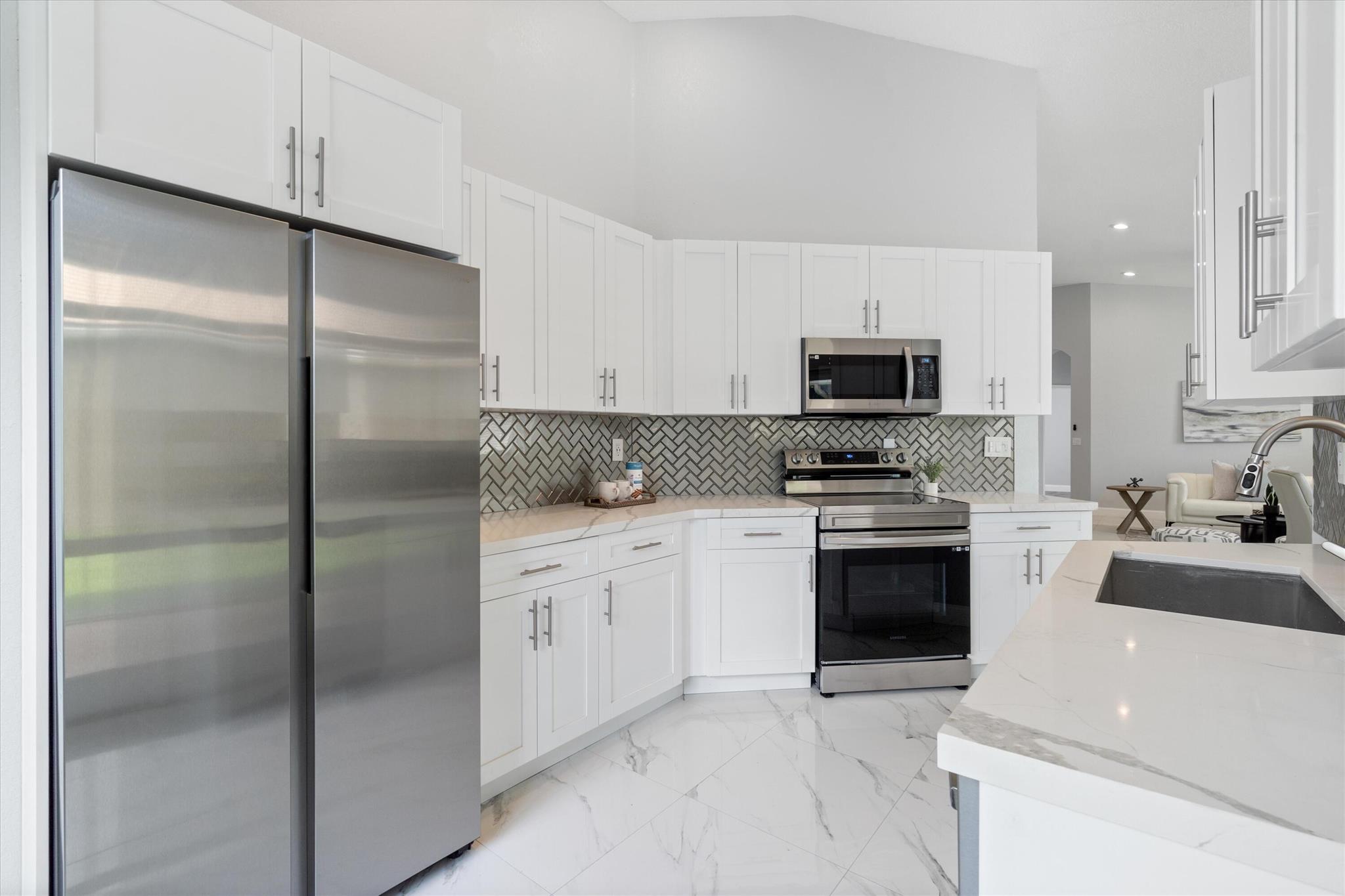 Homes for sale in Delray Beach, FL | 6615 Via Roma, Delray Beach, FL 33446 | MLS# R11077012