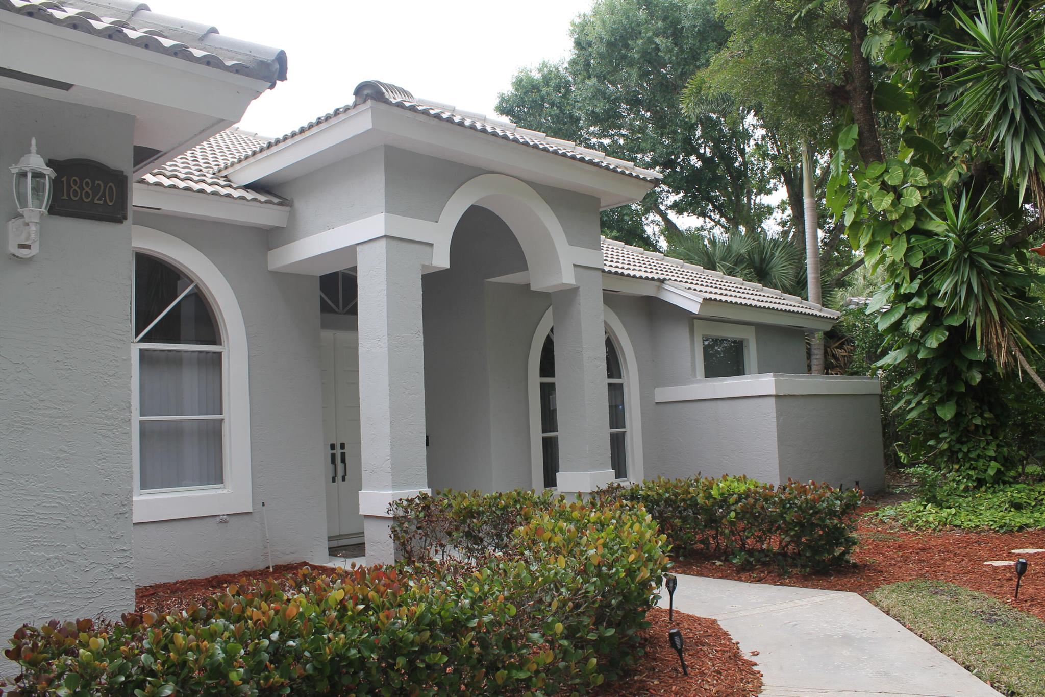 Image to showcase the property located at 18820 Cassine Holly Court