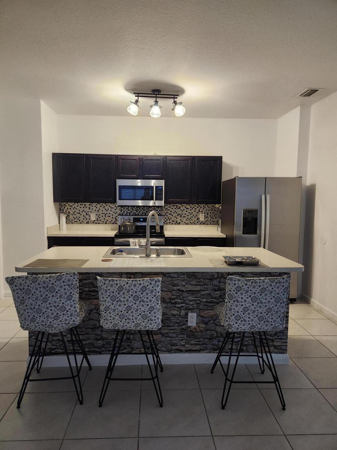 Image to showcase the property located at 6822 Mitchell Street