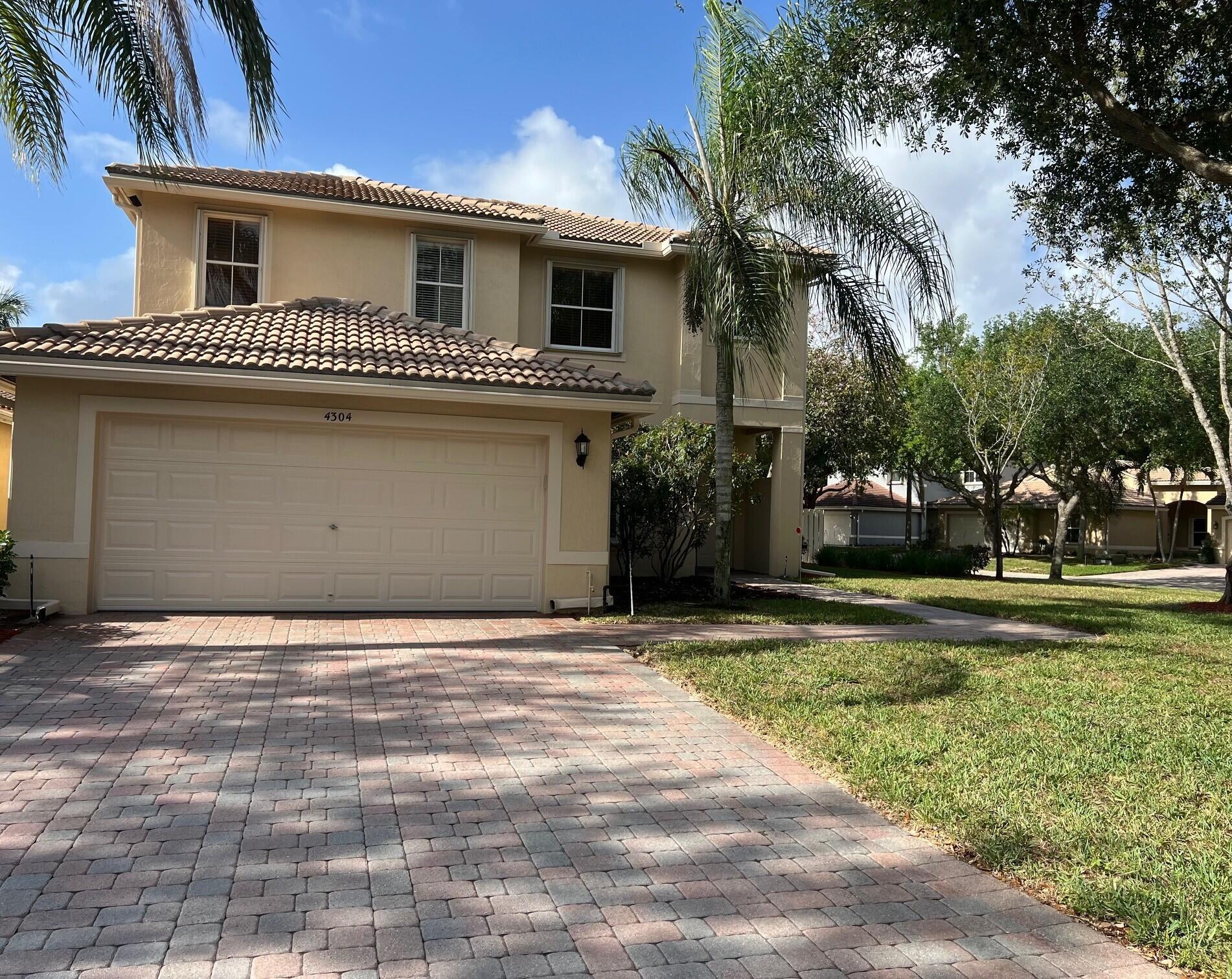 4304 Maggiore Way, West Palm Beach, Florida 33409