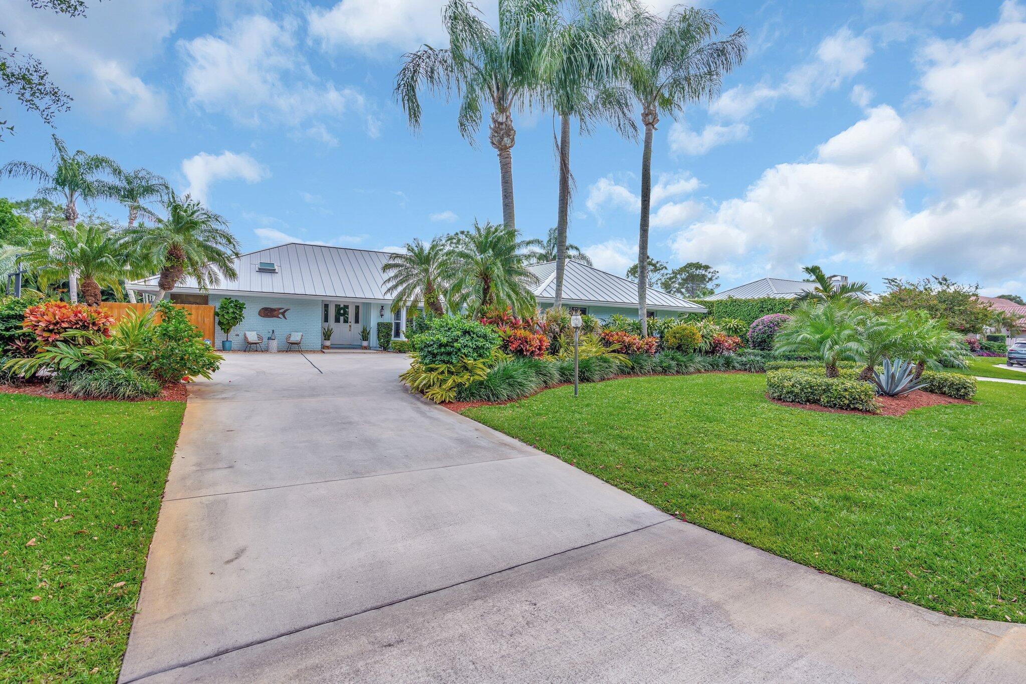 Image to showcase the property located at 19570 Trails End Terrace