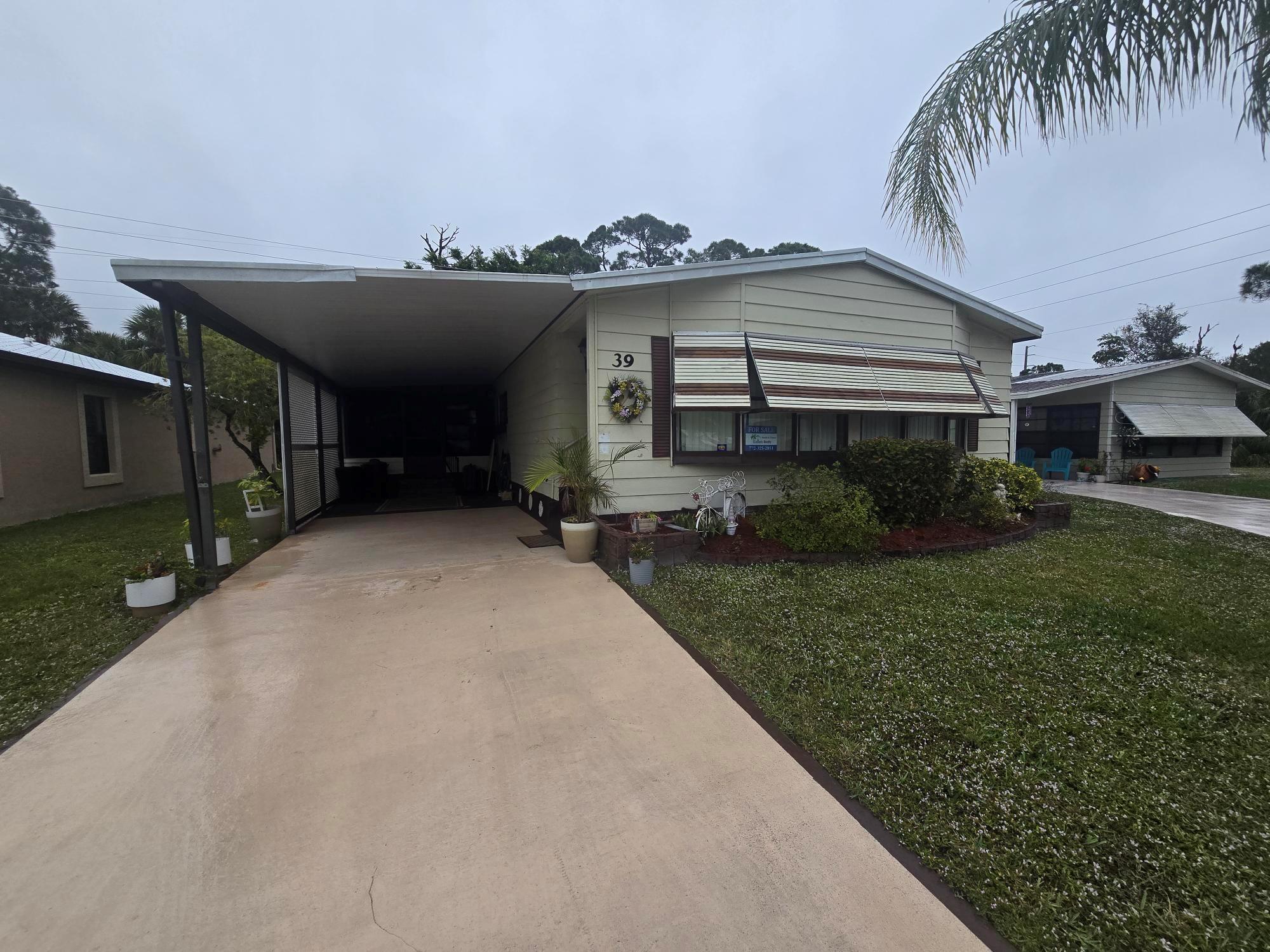 Homes for sale in Fort Pierce, FL | 39 Flores Del Norte, Fort Pierce, FL 34951 | MLS# R11078175