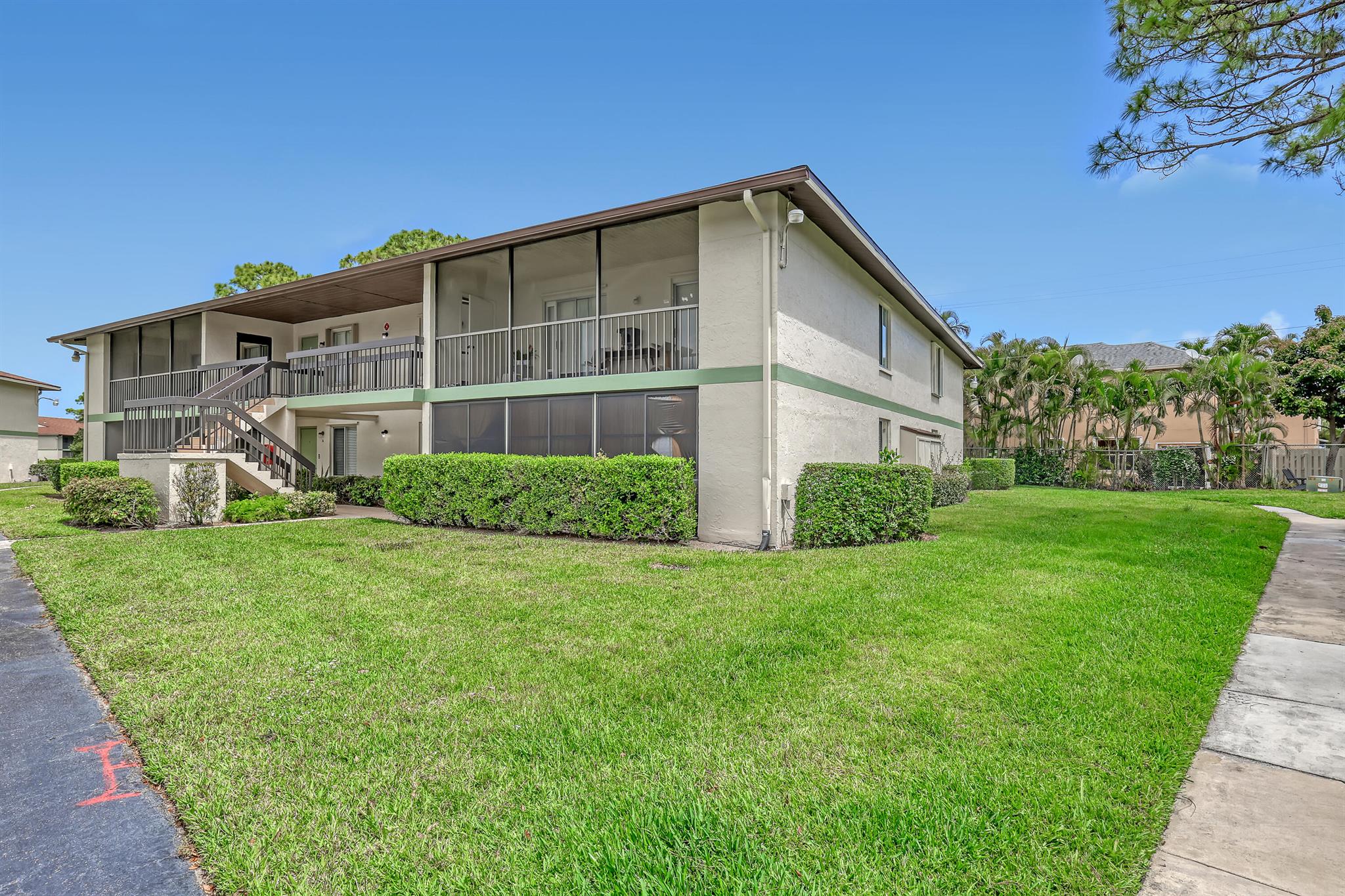 6257 Chasewood Drive Unit B, Jupiter, Florida 33458