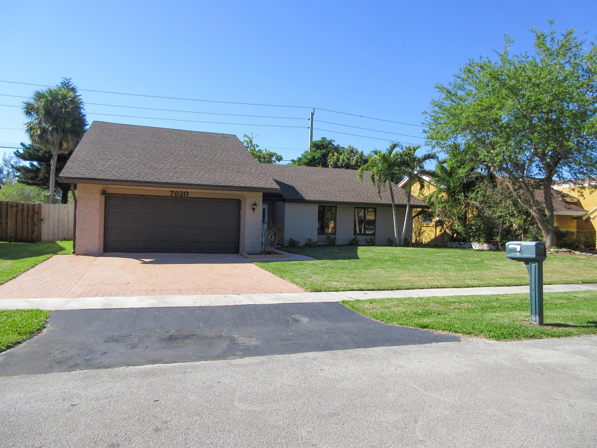 7820 44th Court, Lauderhill, Florida 33351