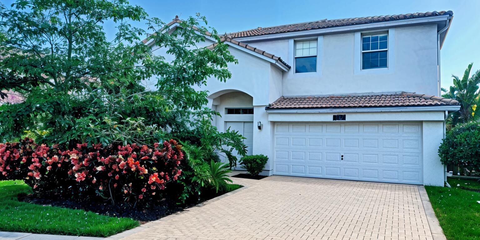 1219 Avondale Lane, West Palm Beach, Florida 33409