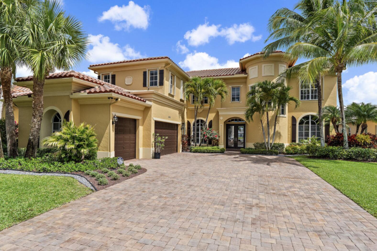 3454 Lago De Talavera, Lake Worth, Florida 33467