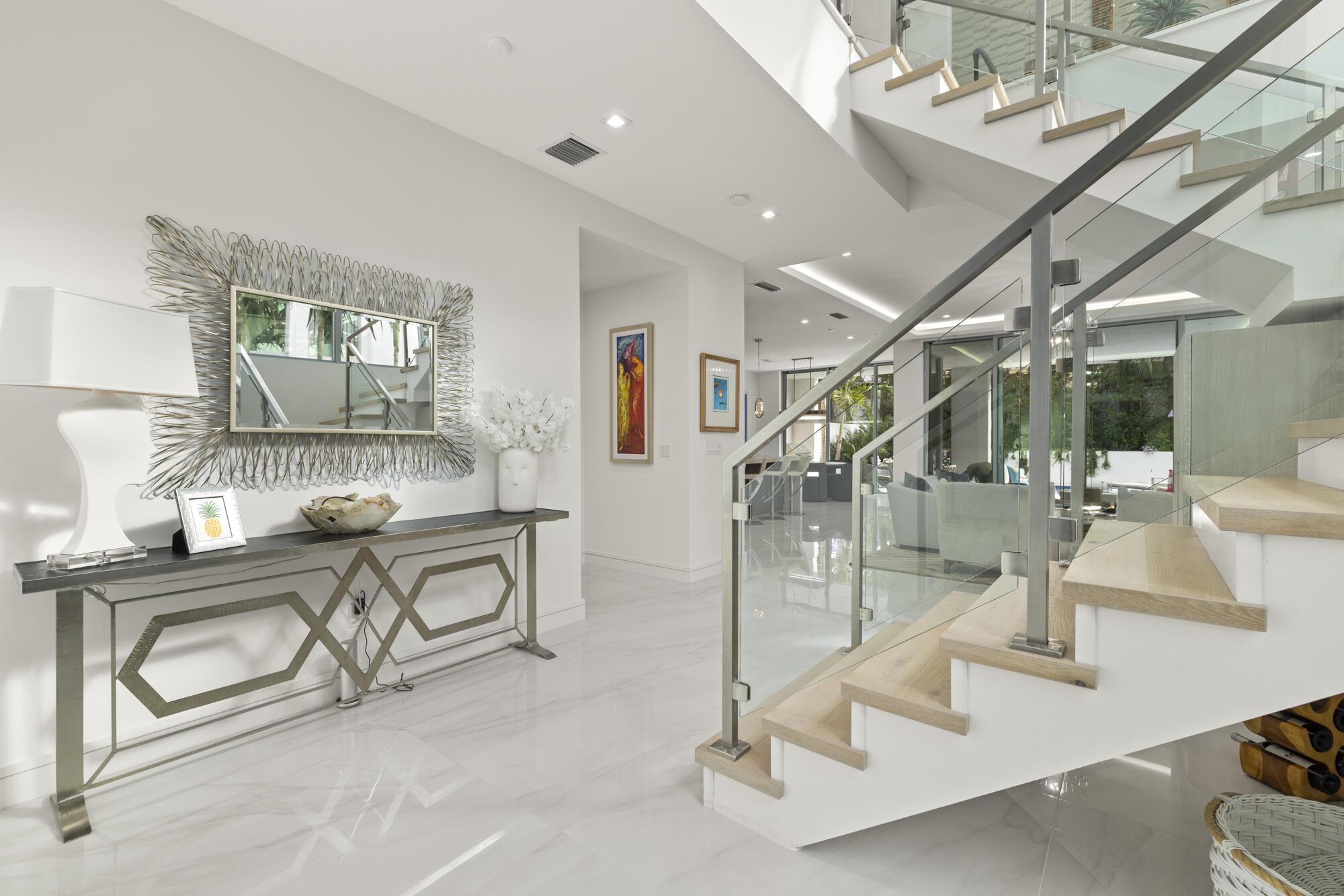 Image to showcase the property located at 402 Ocean One Lane