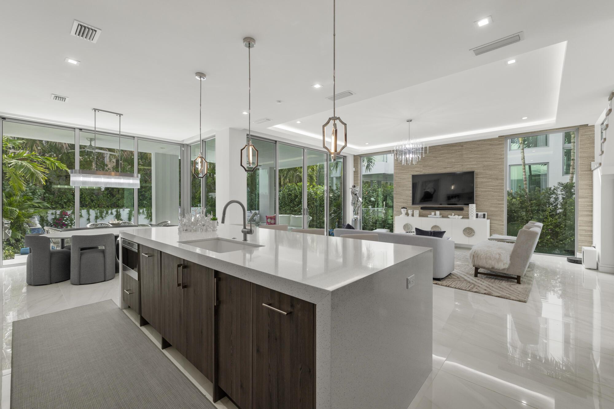 Image to showcase the property located at 402 Ocean One Lane