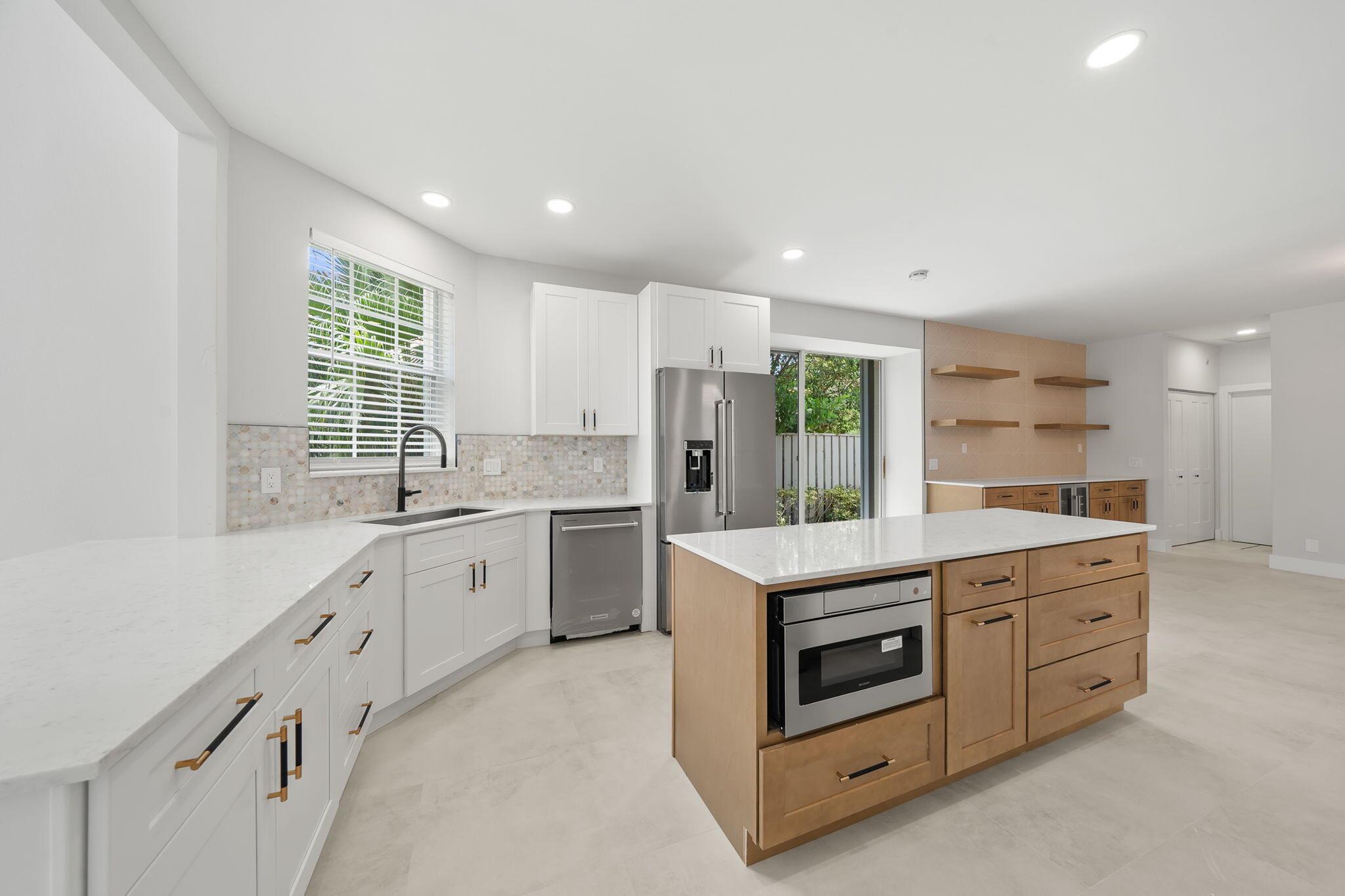 Step into this impeccably renovated 3 bedroom, 3.5 bathroom home, where timeless transitional decor meets sophisticated modern updates at every turn. Every detail has been thoughtfully crafted to offer the perfect balance of luxury and practicality, with a new roof, state-of-the-art kitchen, top tier appliances, and updated plumbing and light fixtures. The open floor plan is complemented by soaring volume ceilings, enhancing its airy expansive feel. Abundant closet space throughout ensures that organization and storage are never a concern. The large loft and versatile flex room offer endless possibilities, whether for a home office, entertainment area, or additional living space. Bask in the tranquil beauty of serene lake views where the potential for a private pool adds even more appeal. Step into this impeccably renovated 3-bedroom, 3.5-bathroom home, where timeless transitional decor meets sophisticated modern updates at every turn. Every detail has been thoughtfully crafted to offer the perfect balance of luxury and practicality, with a brand-new roof, state-of-the-art kitchen, top-tier appliances, and updated plumbing and light fixtures. This home exudes a sense of refined elegance that is both inviting and functional.

The spacious open floor plan is complemented by soaring volume ceilings, enhancing the airy, expansive feel of the space. Abundant closet space throughout ensures that organization and storage are never a concern. The large loft and versatile flex room offer endless possibilities&#x14;whether for a home office, entertainment area, or additional living space&#x14;catering to your unique needs.

Bask in the tranquil beauty of serene lake views from the comfort of your home, where the potential for a private pool adds even more appeal to this idyllic setting. Whether you're hosting gatherings or enjoying peaceful moments, the outdoors becomes an extension of your luxurious lifestyle.

This home truly embodies the perfect fusion of style, comfort, and functionality. A true gem, it offers everything discerning buyers desired elegance, convenience, and a sense of sanctuary. Don't miss the opportunity to make this exceptional property your own.