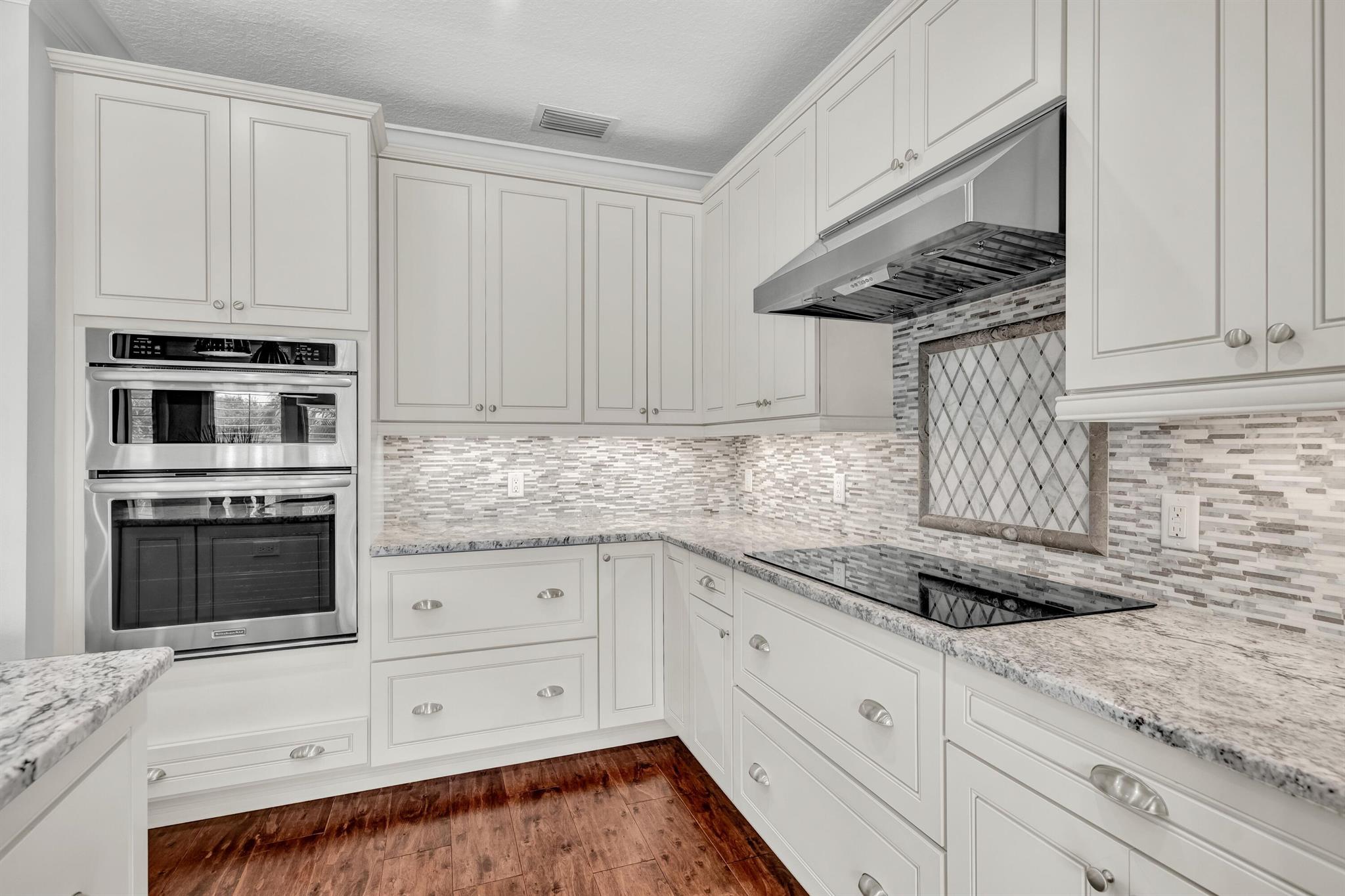 Image to showcase the property located at 125 Intracoastal Circle