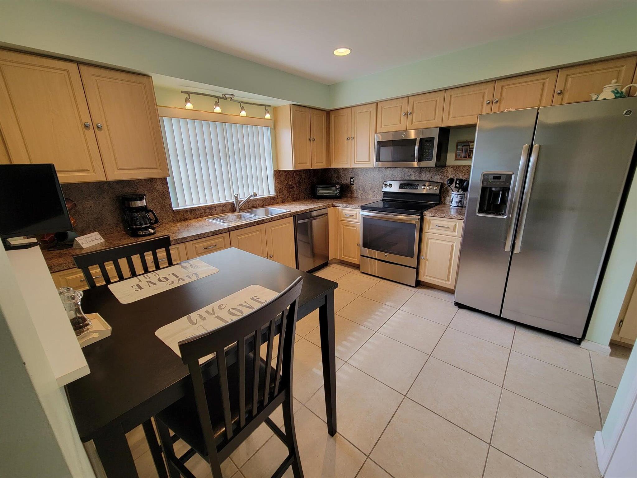 4941 Dovewood Road Unit A, Boynton Beach, Florida 33436
