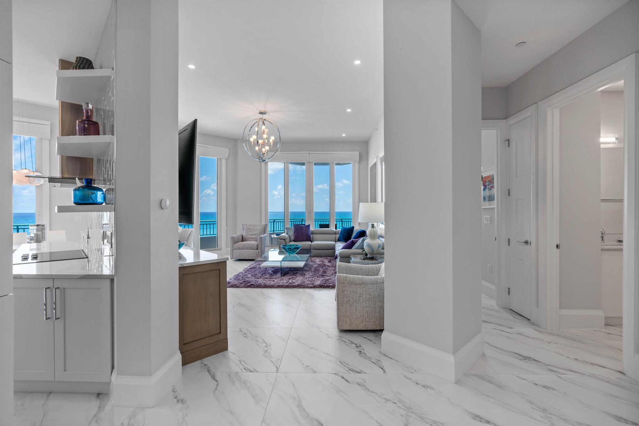 Image to showcase the property located at 2000 S Highway A1a Ph601
