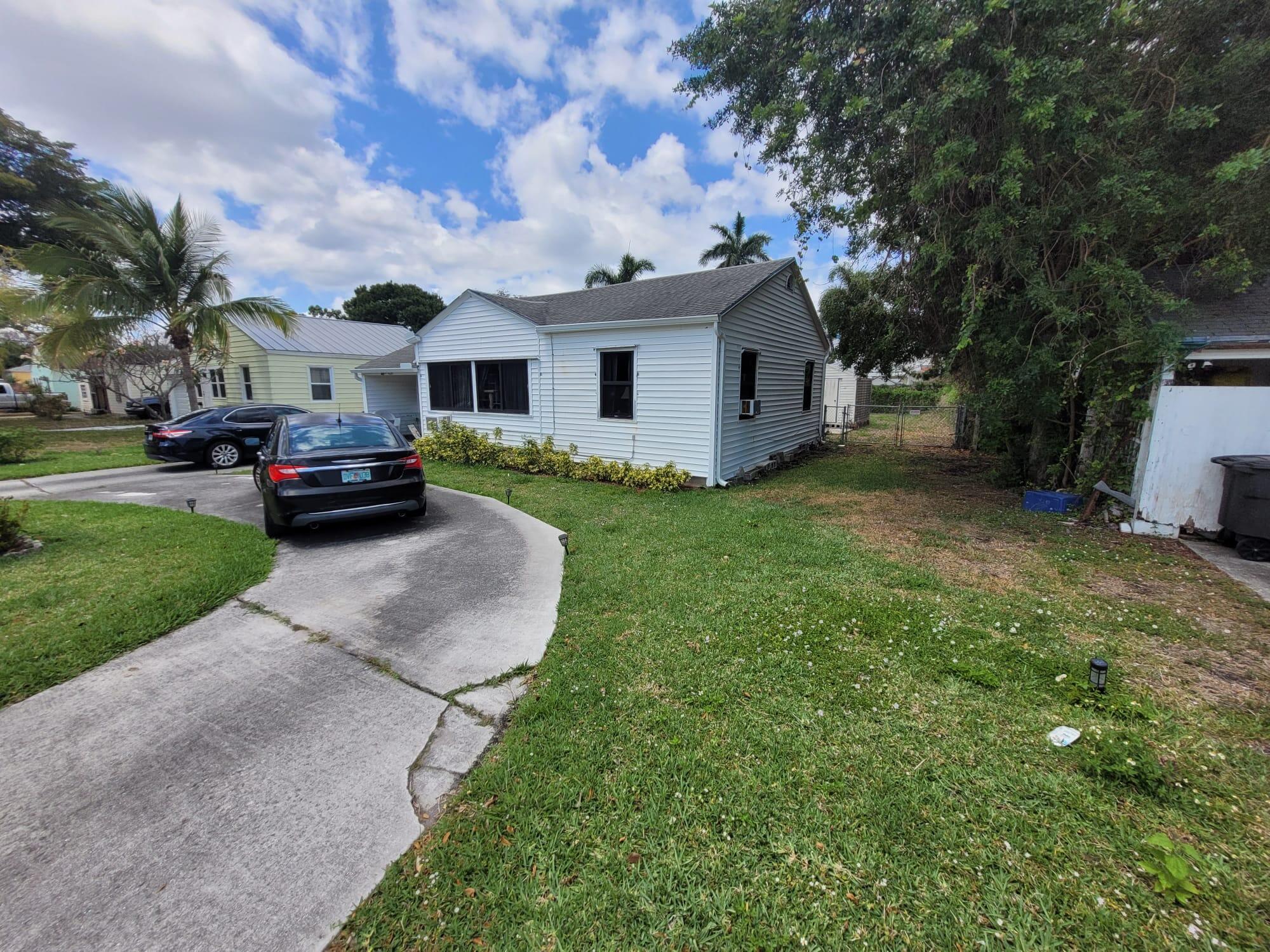 Great location at a great price! 3 bed, 1 bath home close to downtown and transport links yet on a quiet street in desirable neighborhood.Amazing fully fenced yard, shed with washer/dryer hook up, newer impact windows, ac and water heater, this home is ready for some TLC and your personal touch!