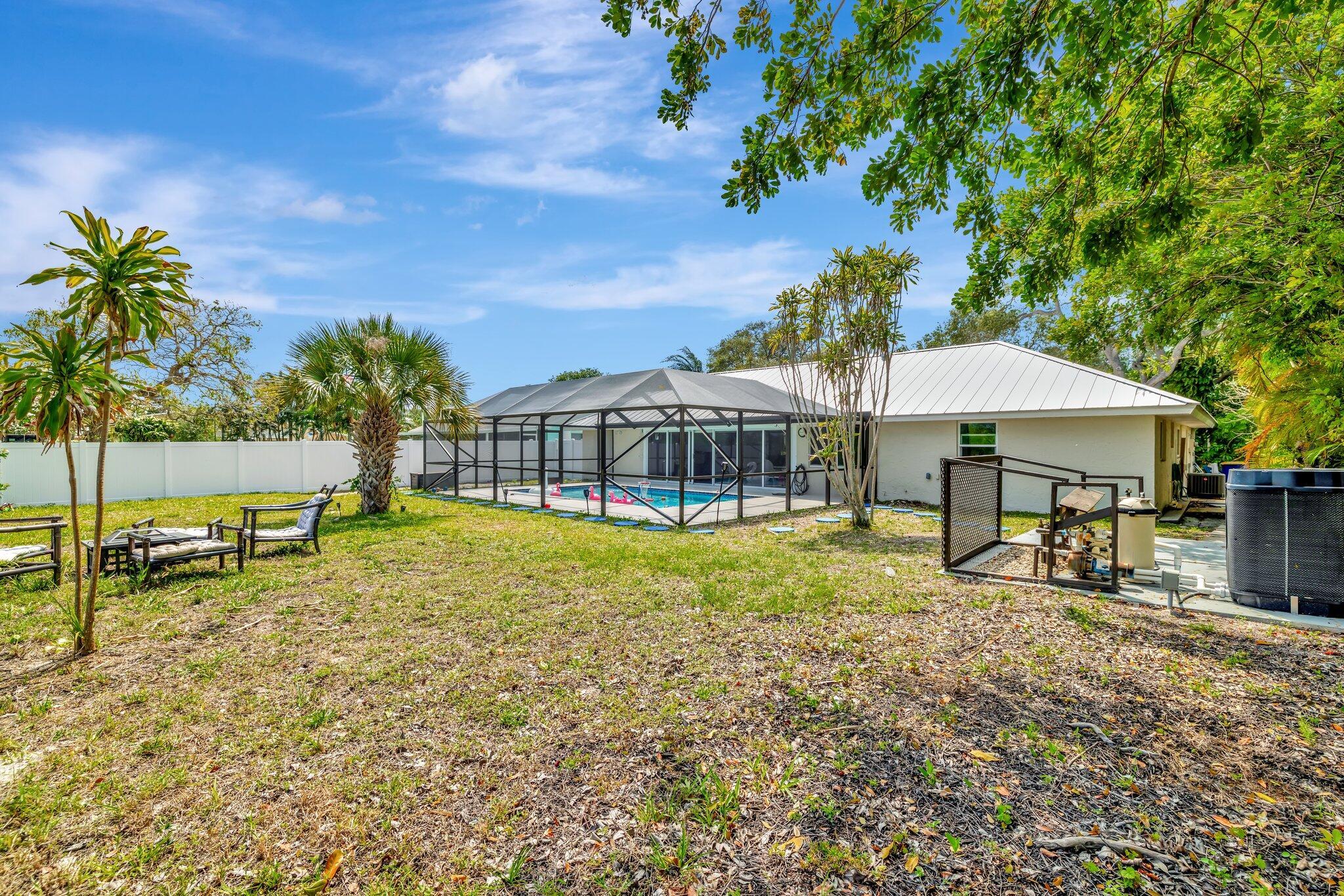 Image to showcase the property located at 18395 SE County Line Road