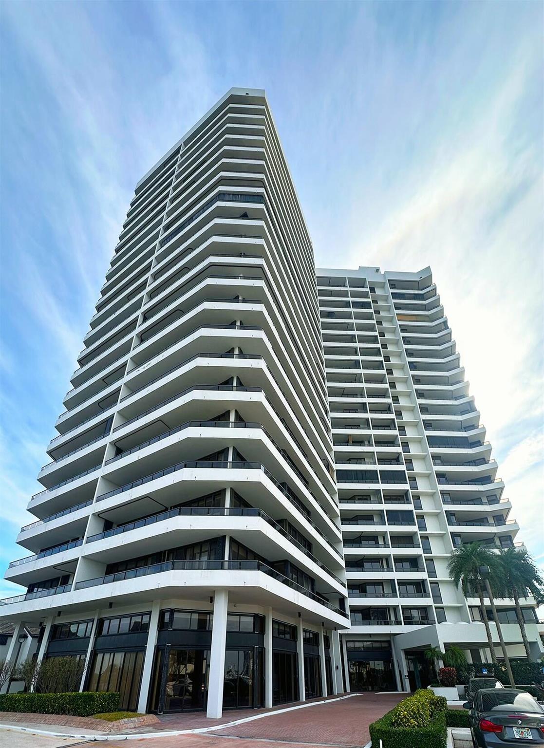 Lake Point Tower at Old Port Cove. Luxury residence within a gated community offering exceptional views of the intracoastal. This 2,069 square foot home features 2 Bedrooms and 2.5 Baths. Lake Point Tower is an all ages community and Old Port Cove offers: 24 hour manned gate, premier marina, On-site restaurant, heated community pool & spa, waterfront 2 mile walking paths alongside the water and is pet friendly. Centrally located to Restaurants, Shopping, Minutes drive to Beaches, PBI Airport, Downtown, World Class Golf, & Parks. Plus North Palm Beach Country Club (Open to the public) for Community Tennis, Pool &​​‌​​​​‌​​‌‌​‌‌‌​​‌‌​‌‌‌​​‌‌​‌‌‌ Golf.