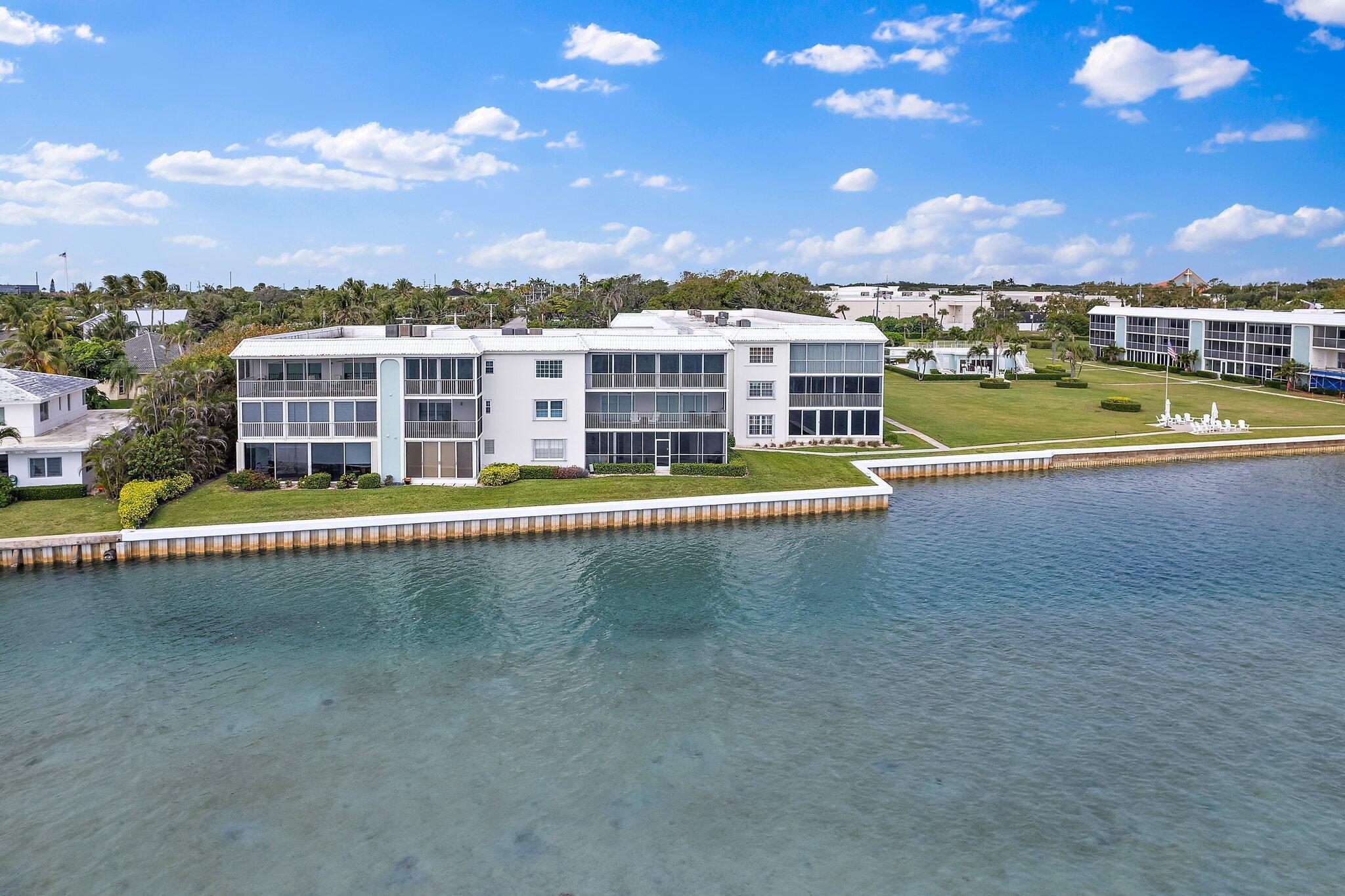 Image to showcase the property located at 100 Waterway Road E305