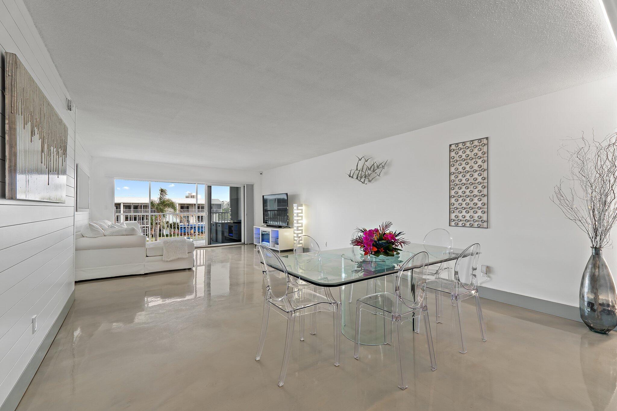Image to showcase the property located at 100 Waterway Road E305