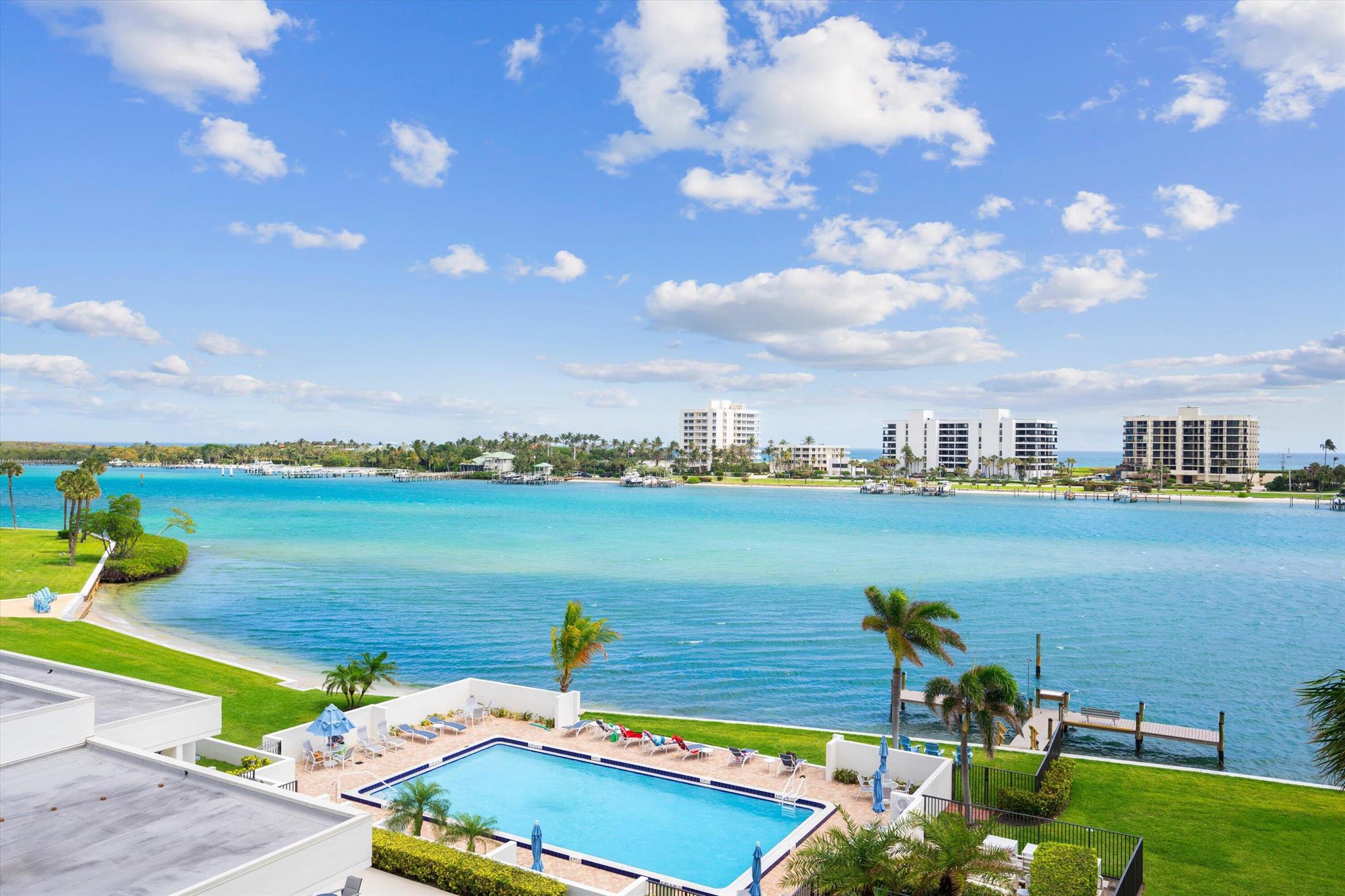 Image to showcase the property located at 19800 Sandpointe Bay Drive S 510