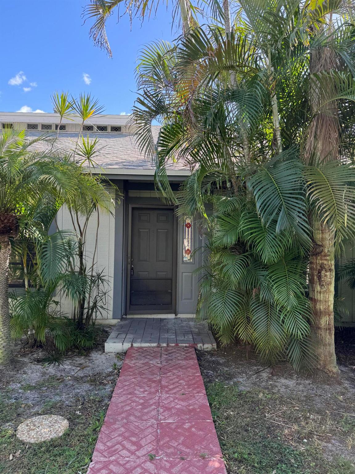 Showcase Image of listing 429 N Cypress Drive C