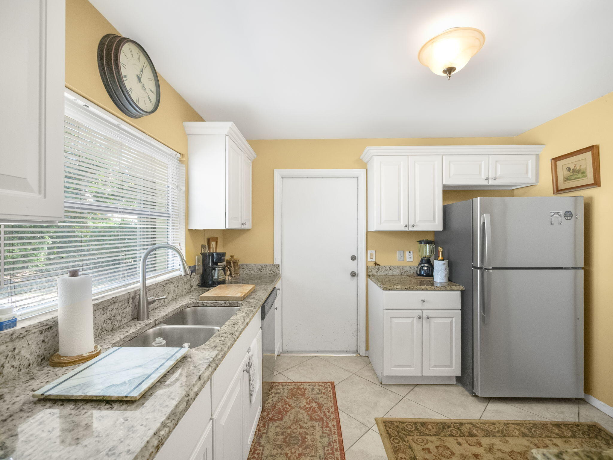 Image to showcase the property located at 18390 SE Courtview Circle