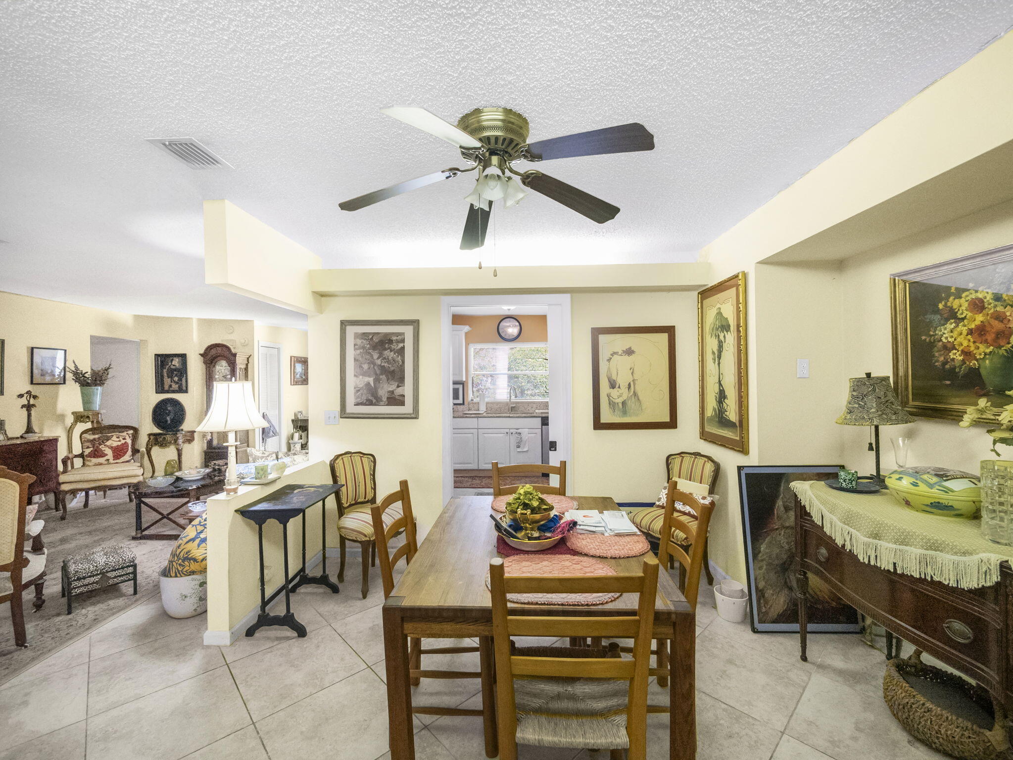 Image to showcase the property located at 18390 SE Courtview Circle