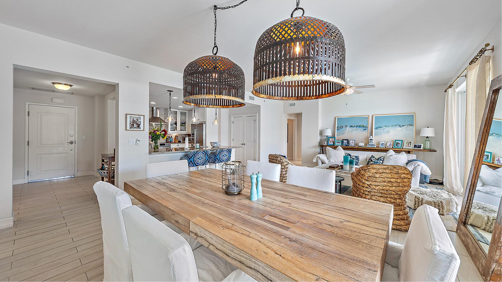 Image to showcase the property located at 432 Bay Colony Drive N