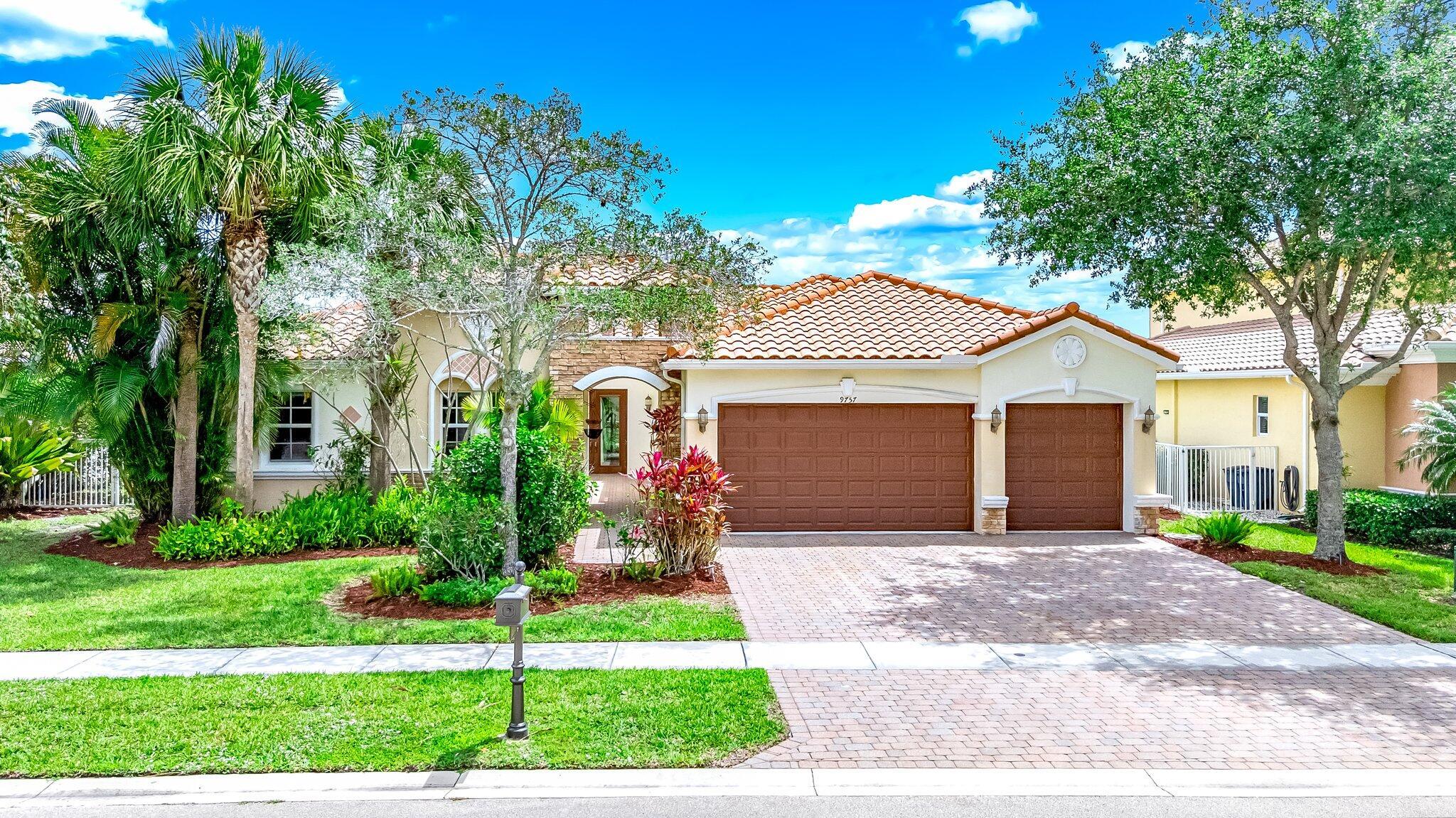 9757 Via Amati, Lake Worth, Florida 33467