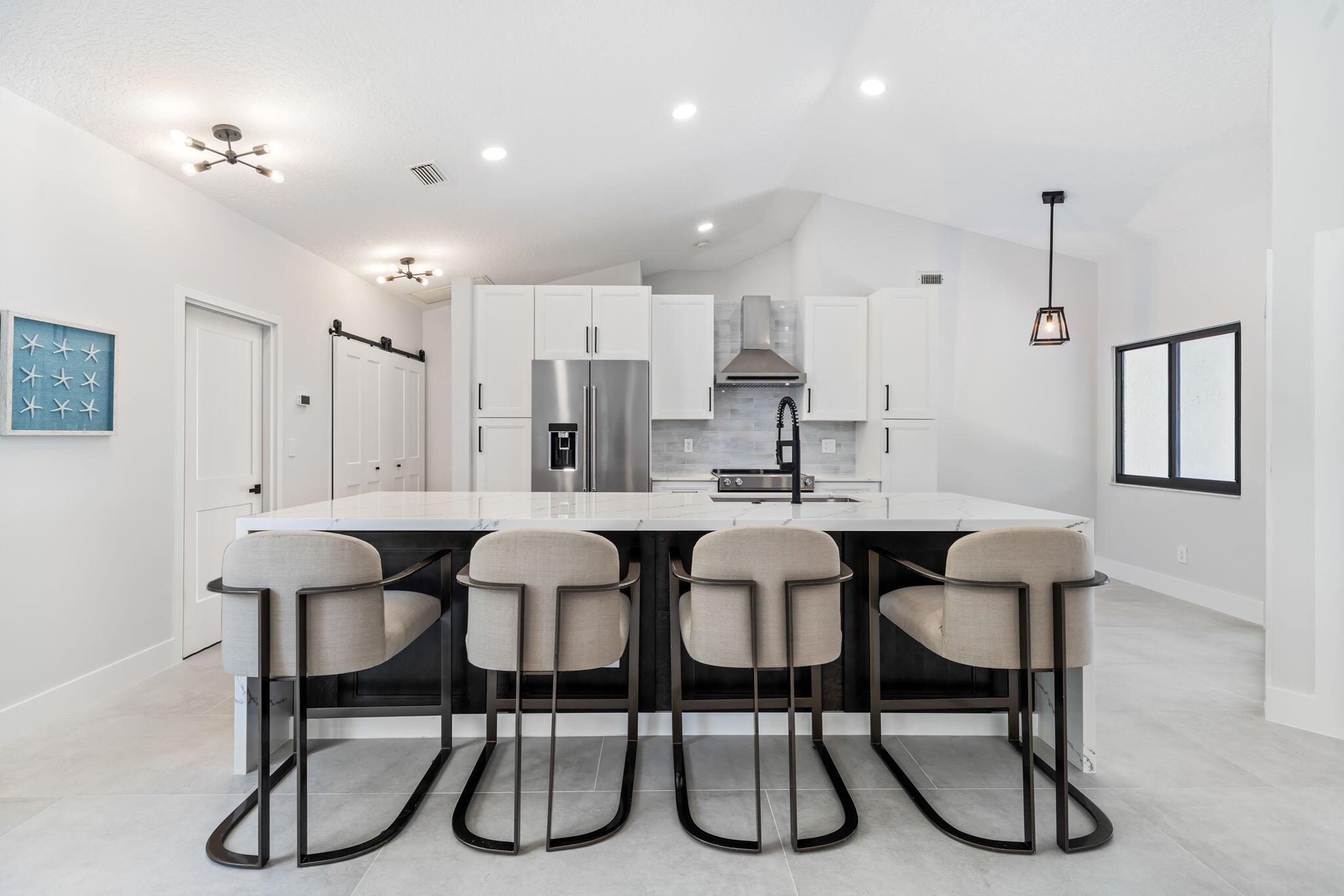 Image to showcase the property located at 602 Sea Oats Drive D-2