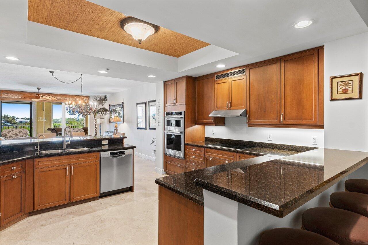 Image to showcase the property located at 500 S Us Highway 1 202