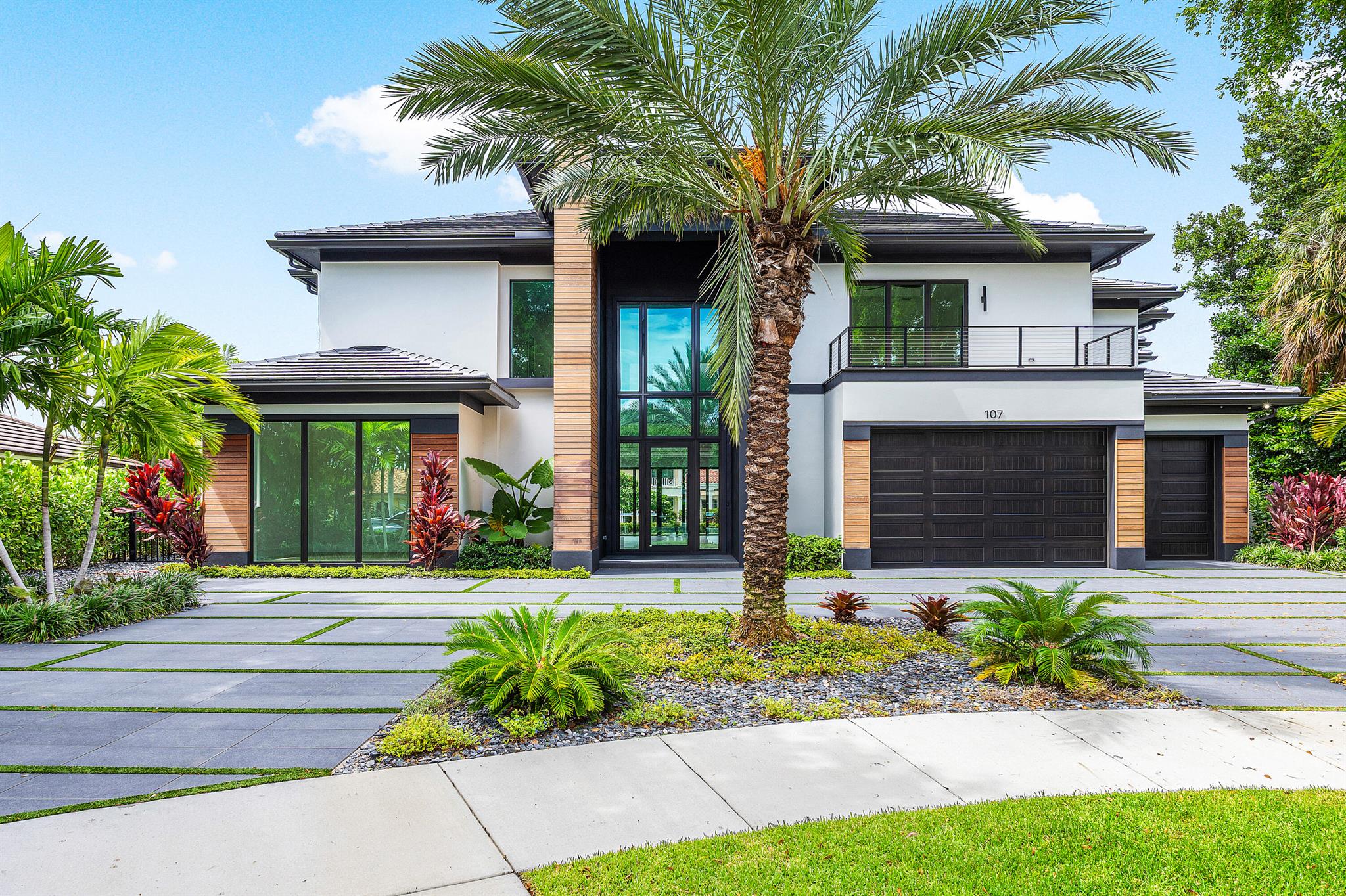 107 Bowsprit Drive North Palm Beach, FL 33408