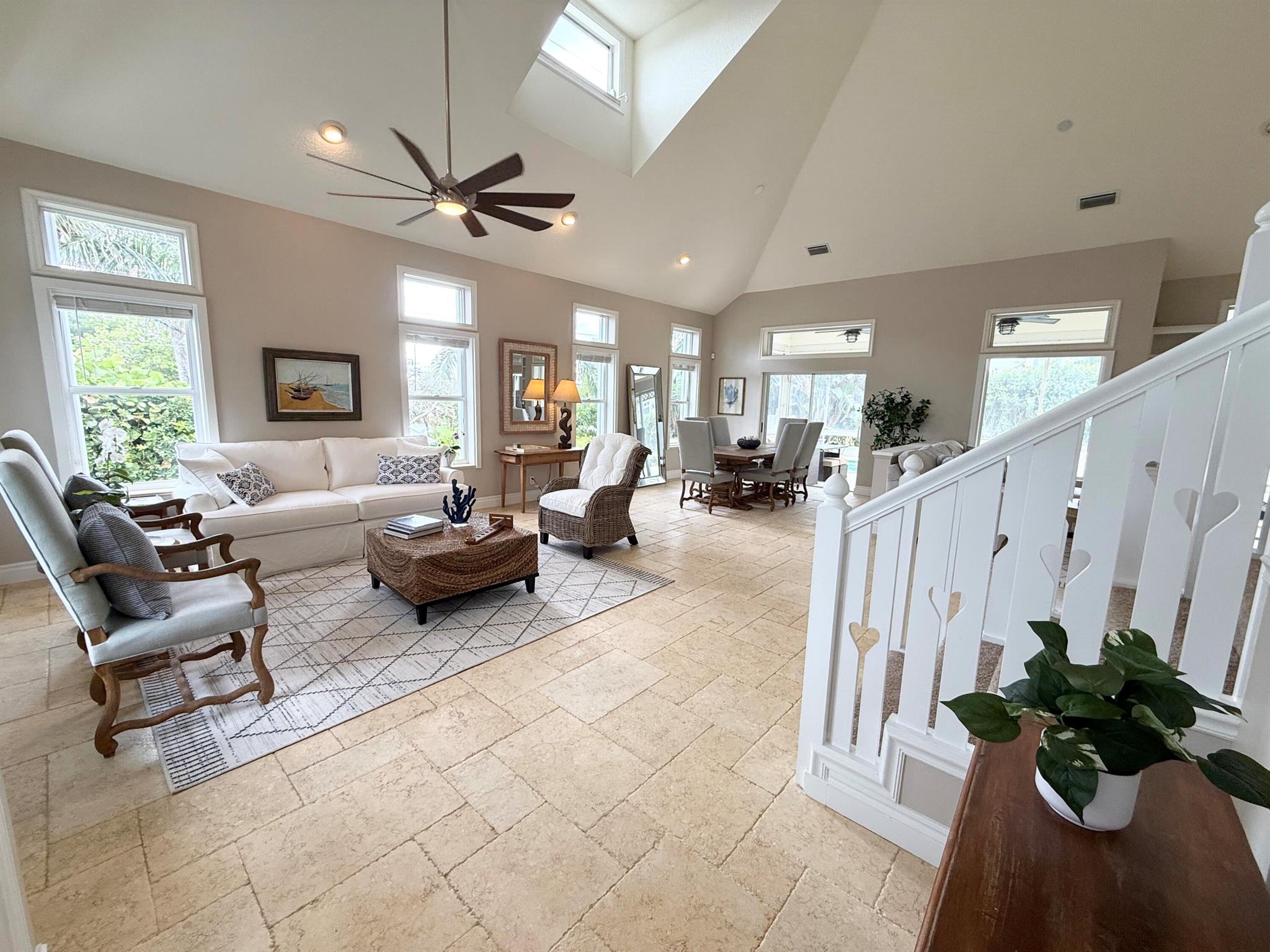 Image to showcase the property located at 400 Seaside Lane