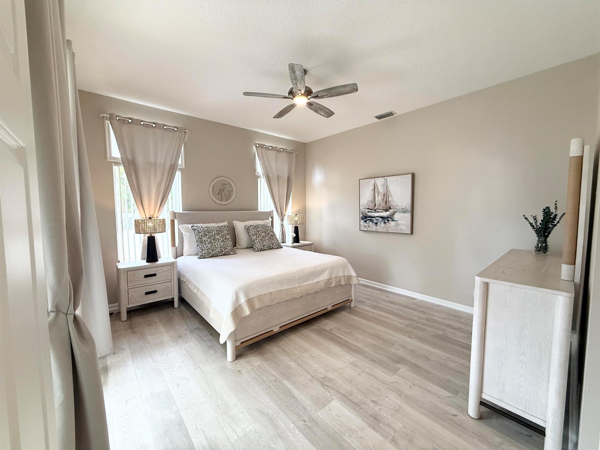 Image to showcase the property located at 400 Seaside Lane