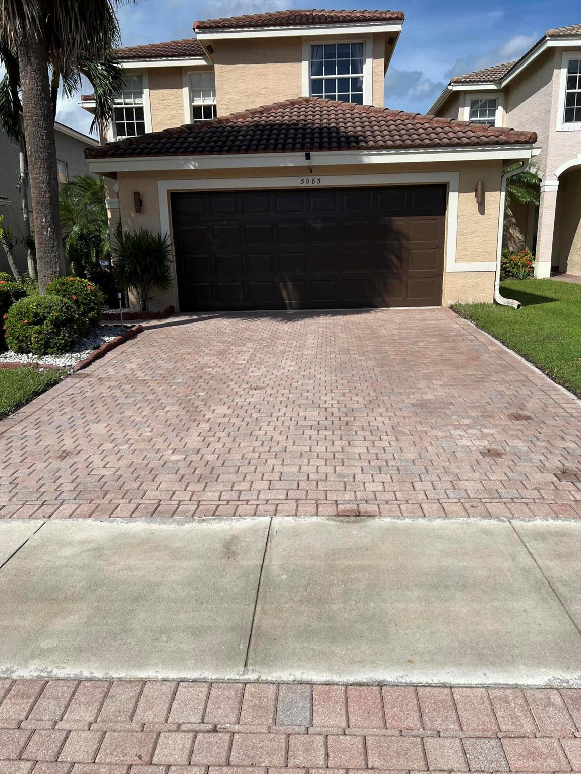 5083 Saturn Ring Court
