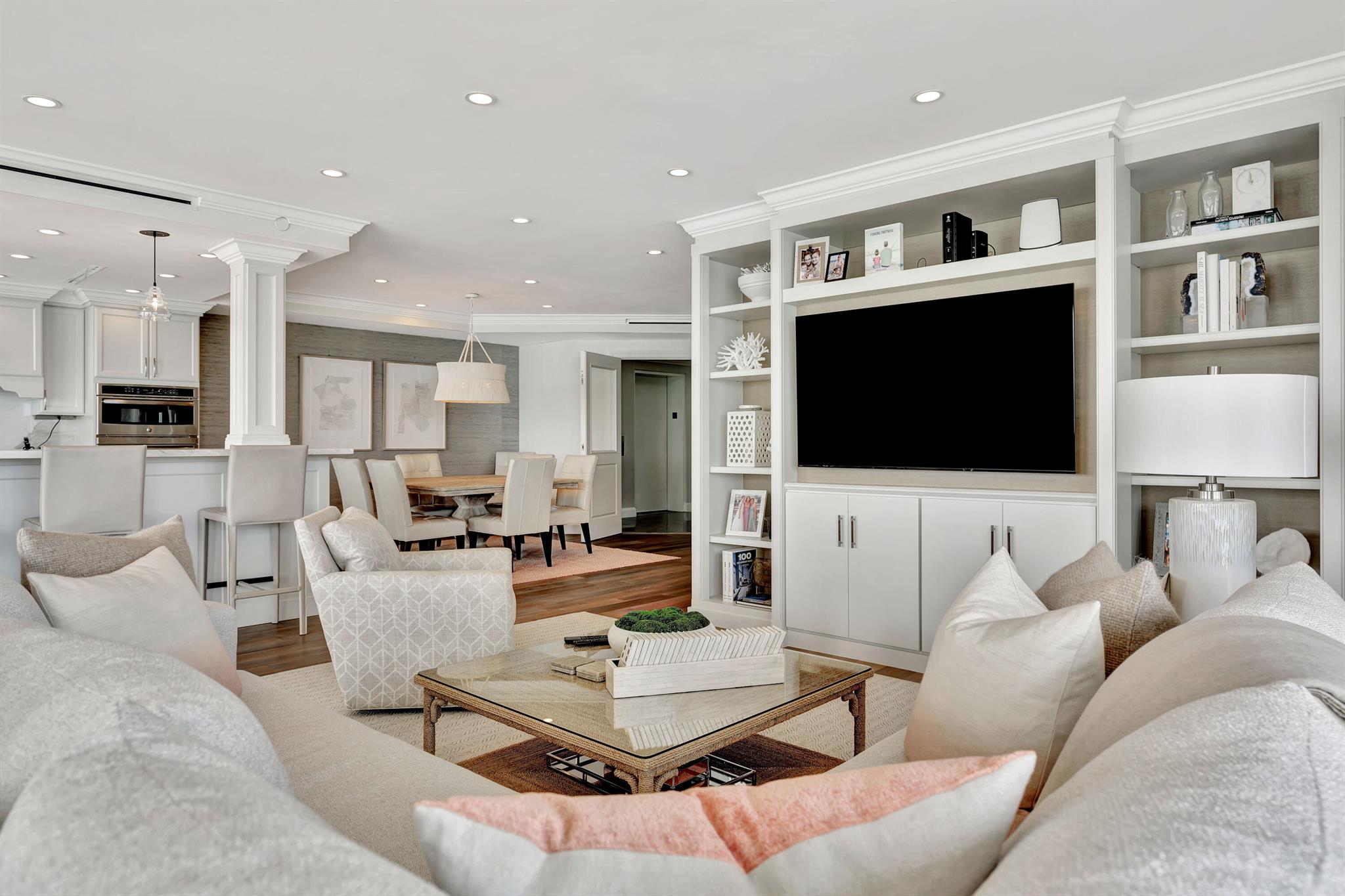 Image to showcase the property located at 750 Ocean Royale Way Way 401