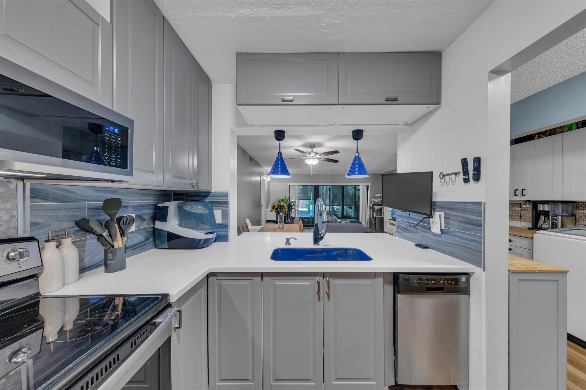 301 Pine Island Road Unit 101, Plantation, Florida 33324
