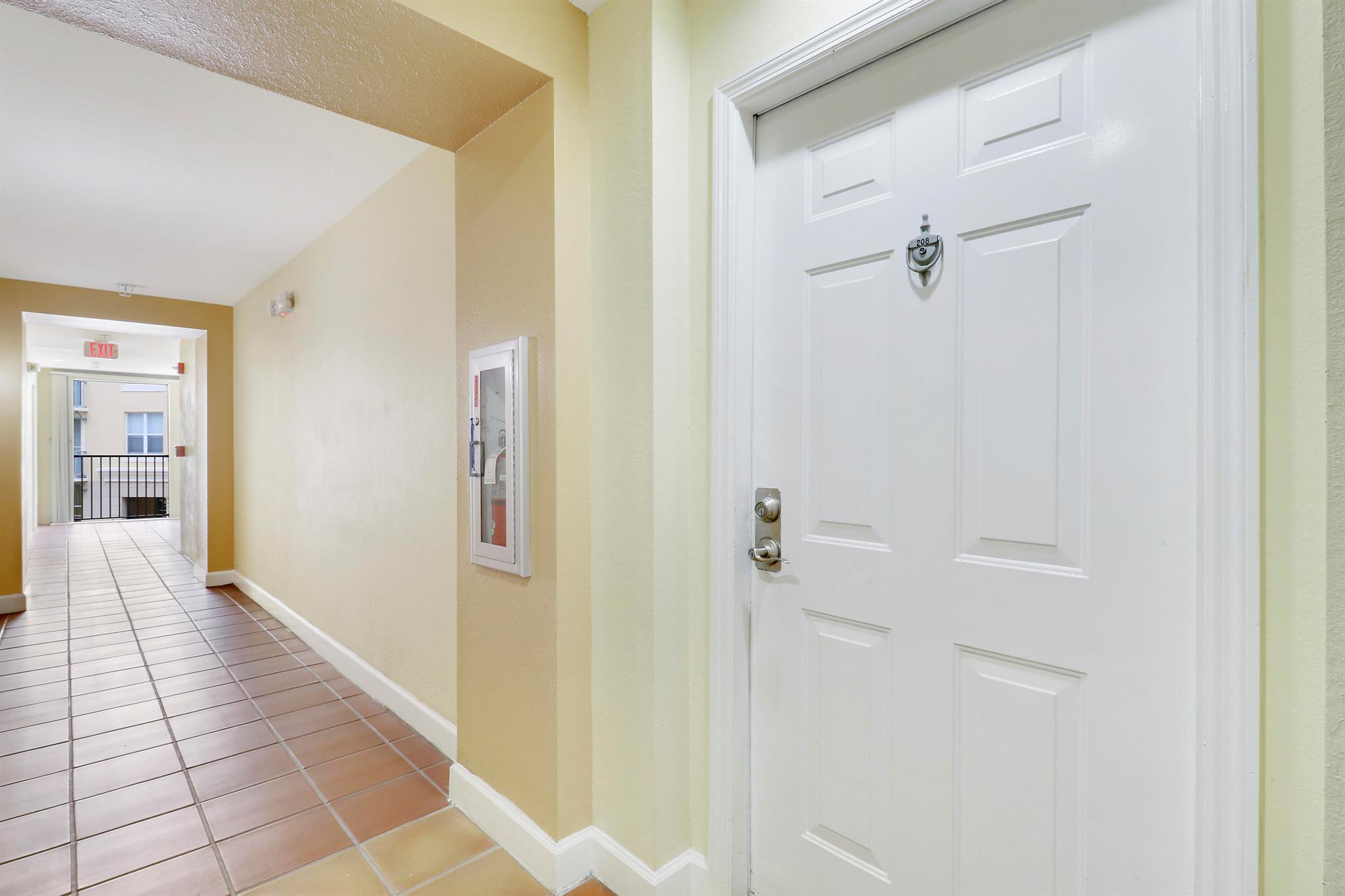 Condo for Sale in West Palm Beach, FL