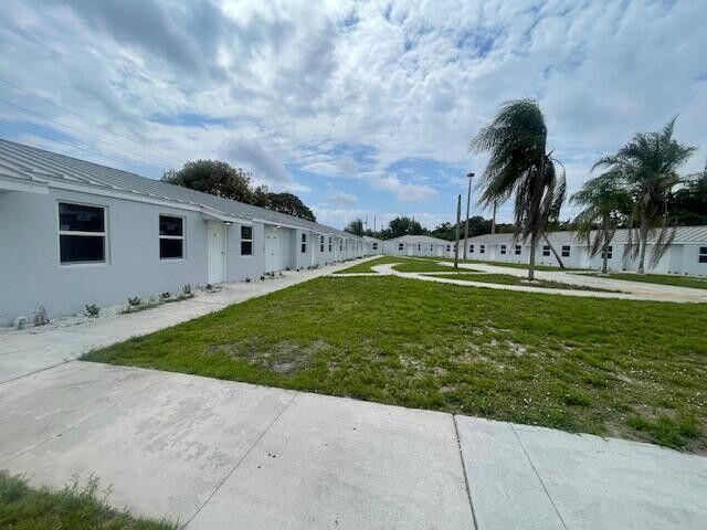 4393 Windsor Avenue Unit , West Palm Beach, Florida 33407