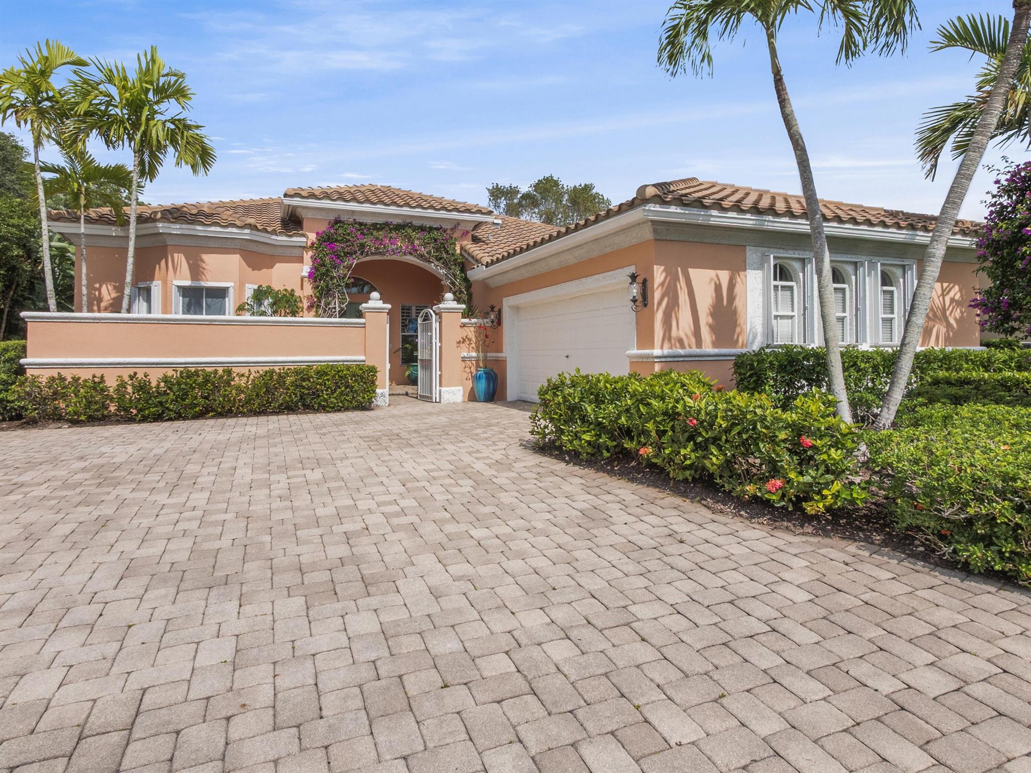 7607 Preserve Court, West Palm Beach, Florida 33412