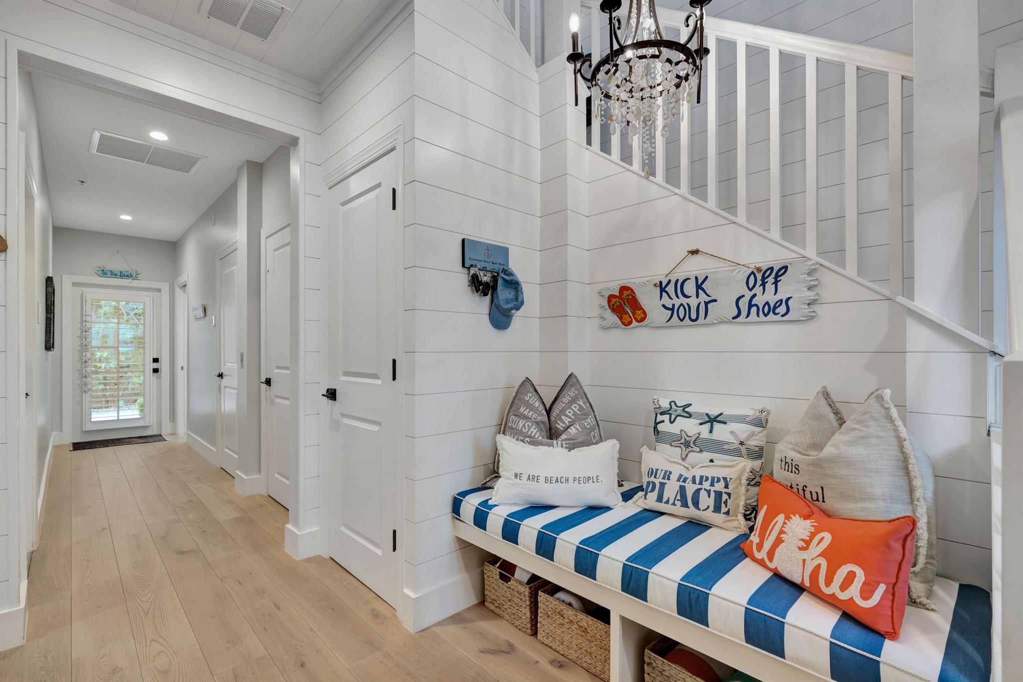 Image to showcase the property located at 270 Mercury Road D