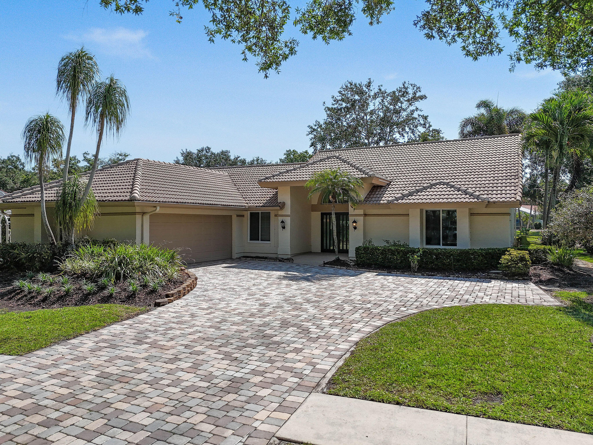 Showcase Image of listing 18934 Loblolly Bay Court
