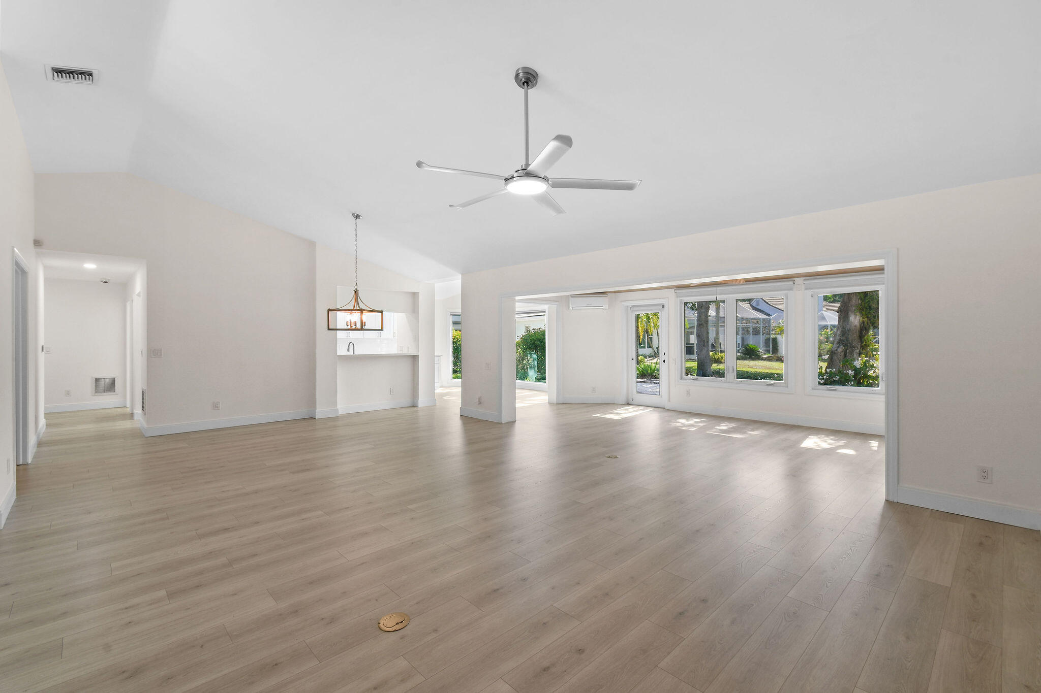 Image to showcase the property located at 18934 Loblolly Bay Court