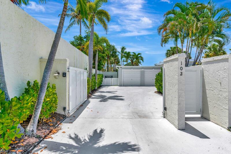 Image to showcase the property located at 102 W Tarpon Lane W