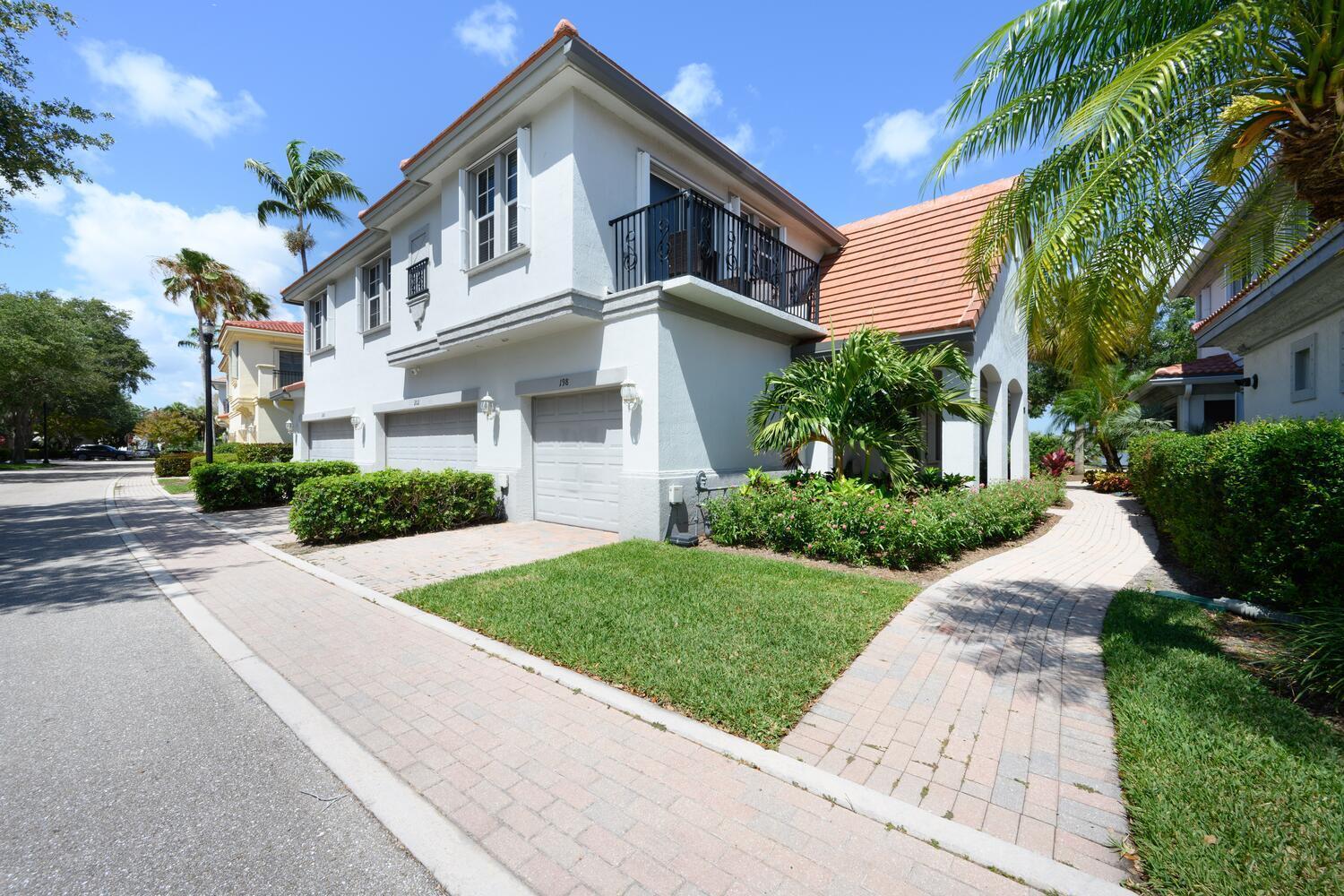 Showcase Image of listing 198 Evergrene Parkway