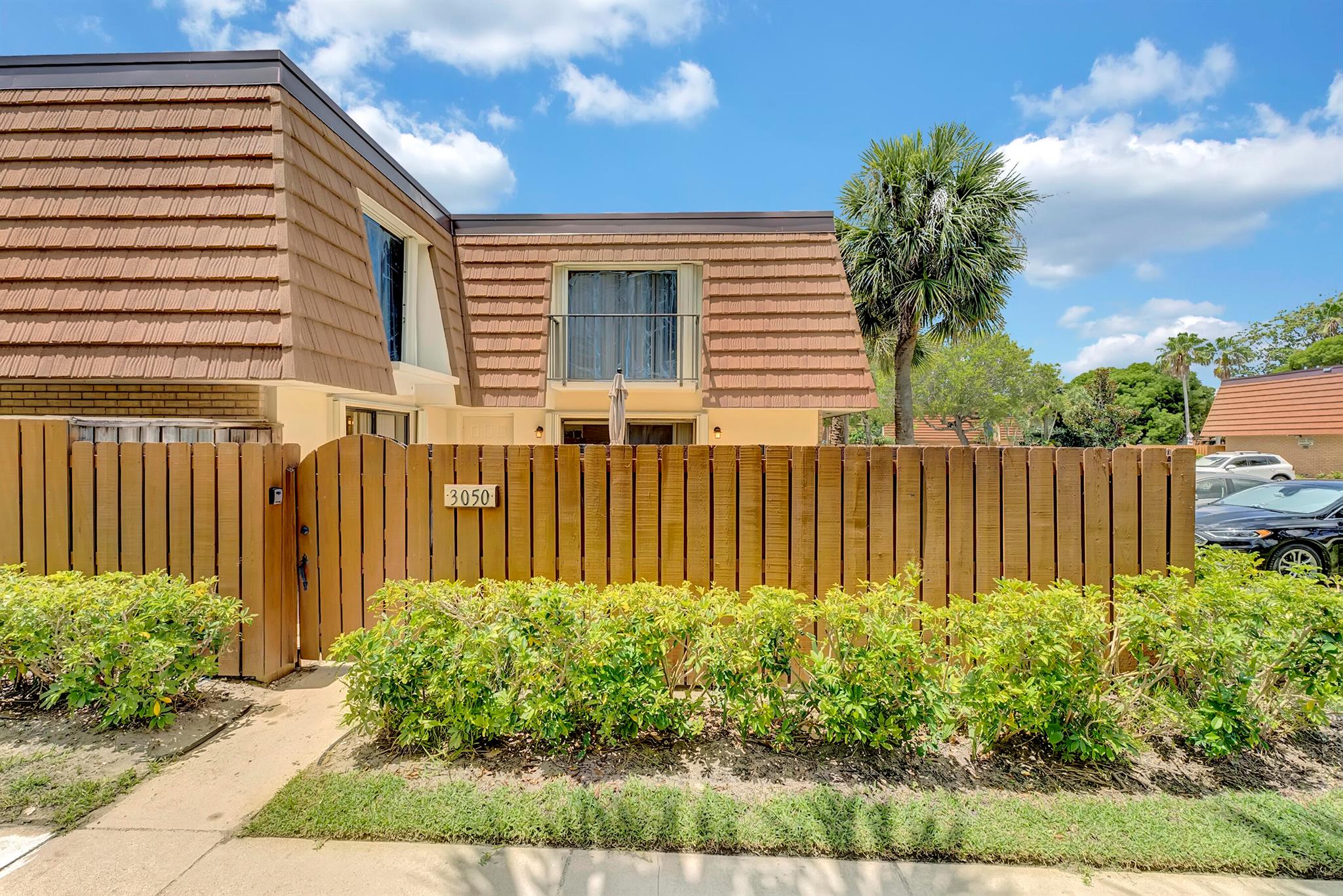 Image to showcase the property located at 3050 30th Court