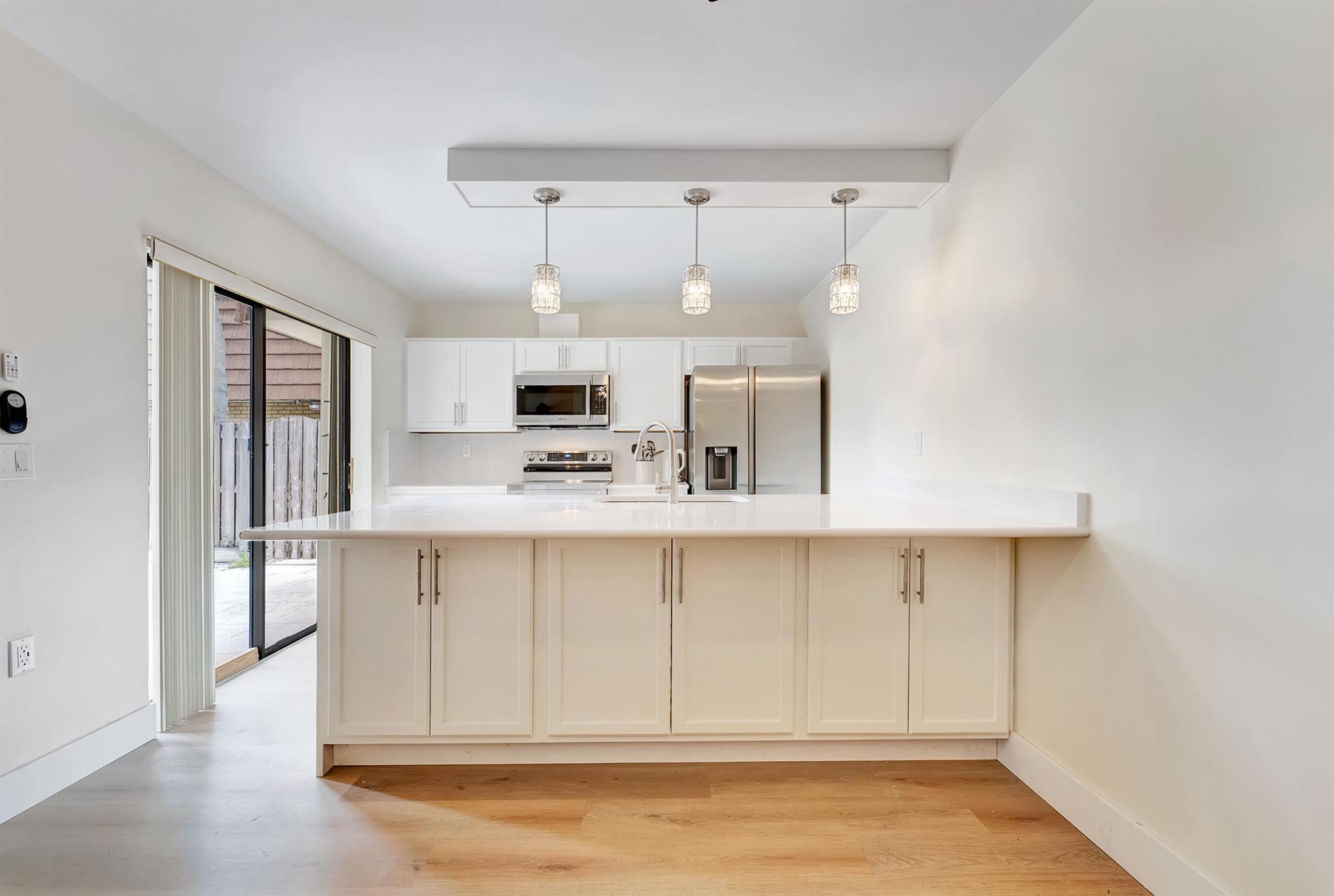 Image to showcase the property located at 3050 30th Court