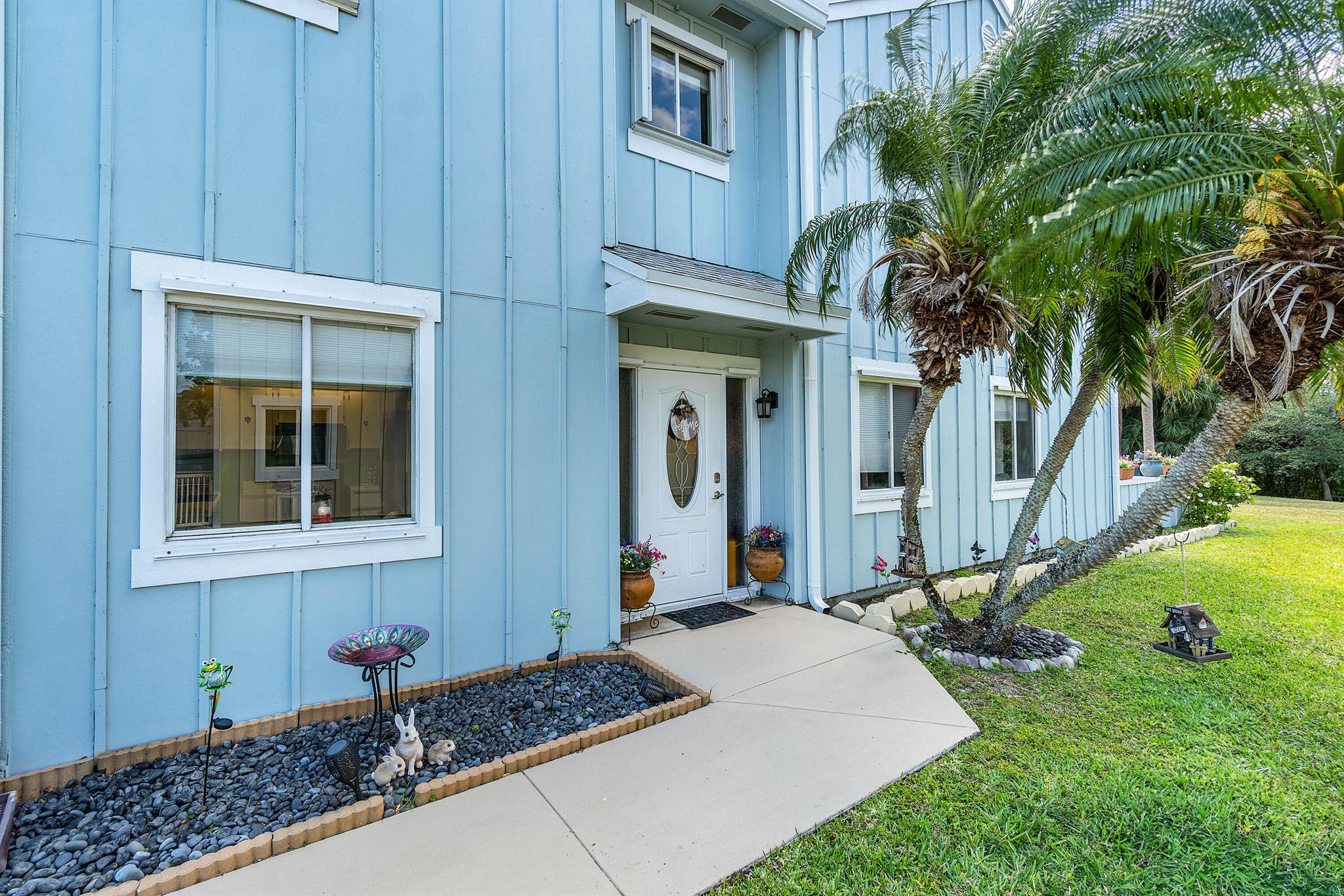 Image to showcase the property located at 6199 Riverwalk 6 Lane 6