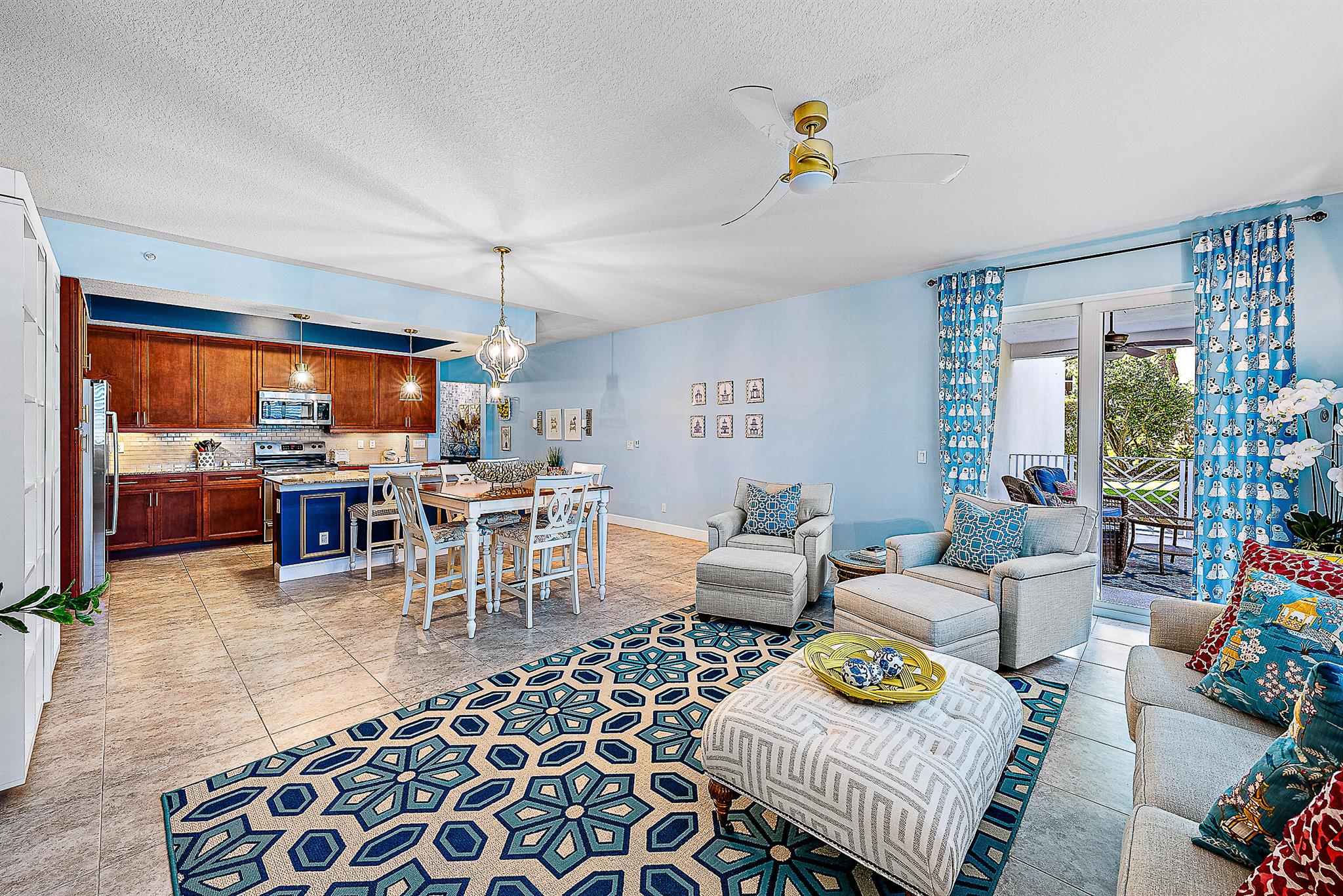 Image to showcase the property located at 1015 Bay Colony Drive S & Slip 17