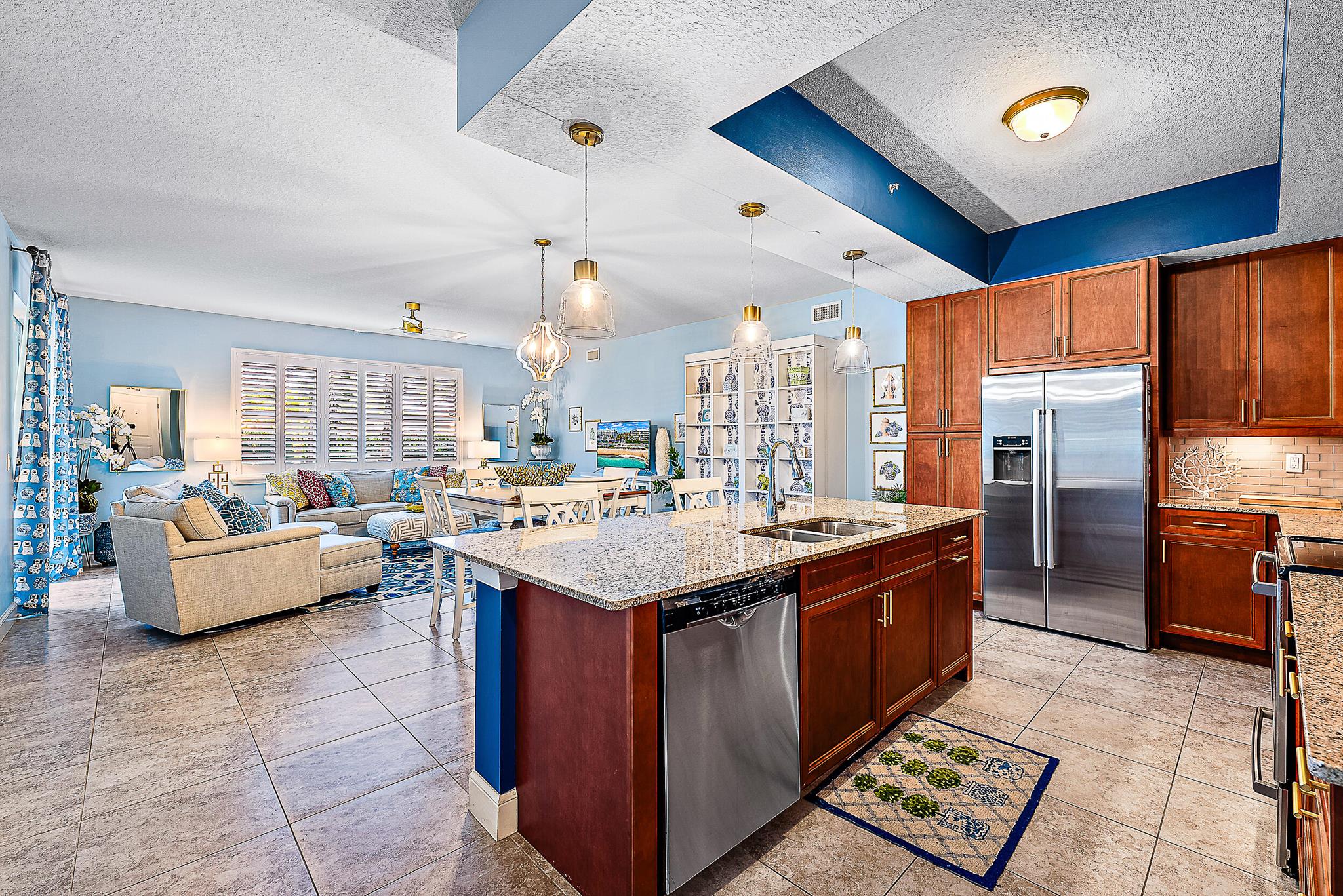 Image to showcase the property located at 1015 Bay Colony Drive S & Slip 17