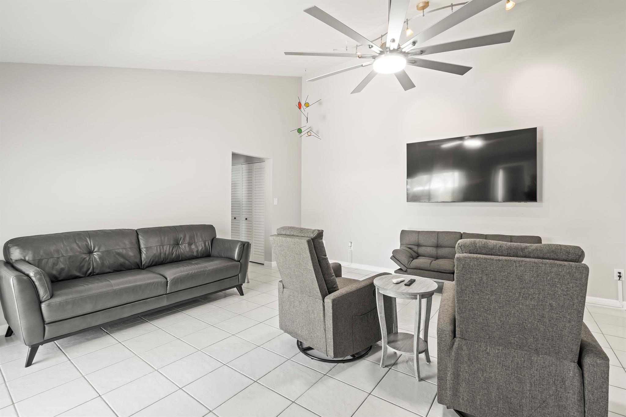 Image to showcase the property located at 1801 S Us Highway 1 3a