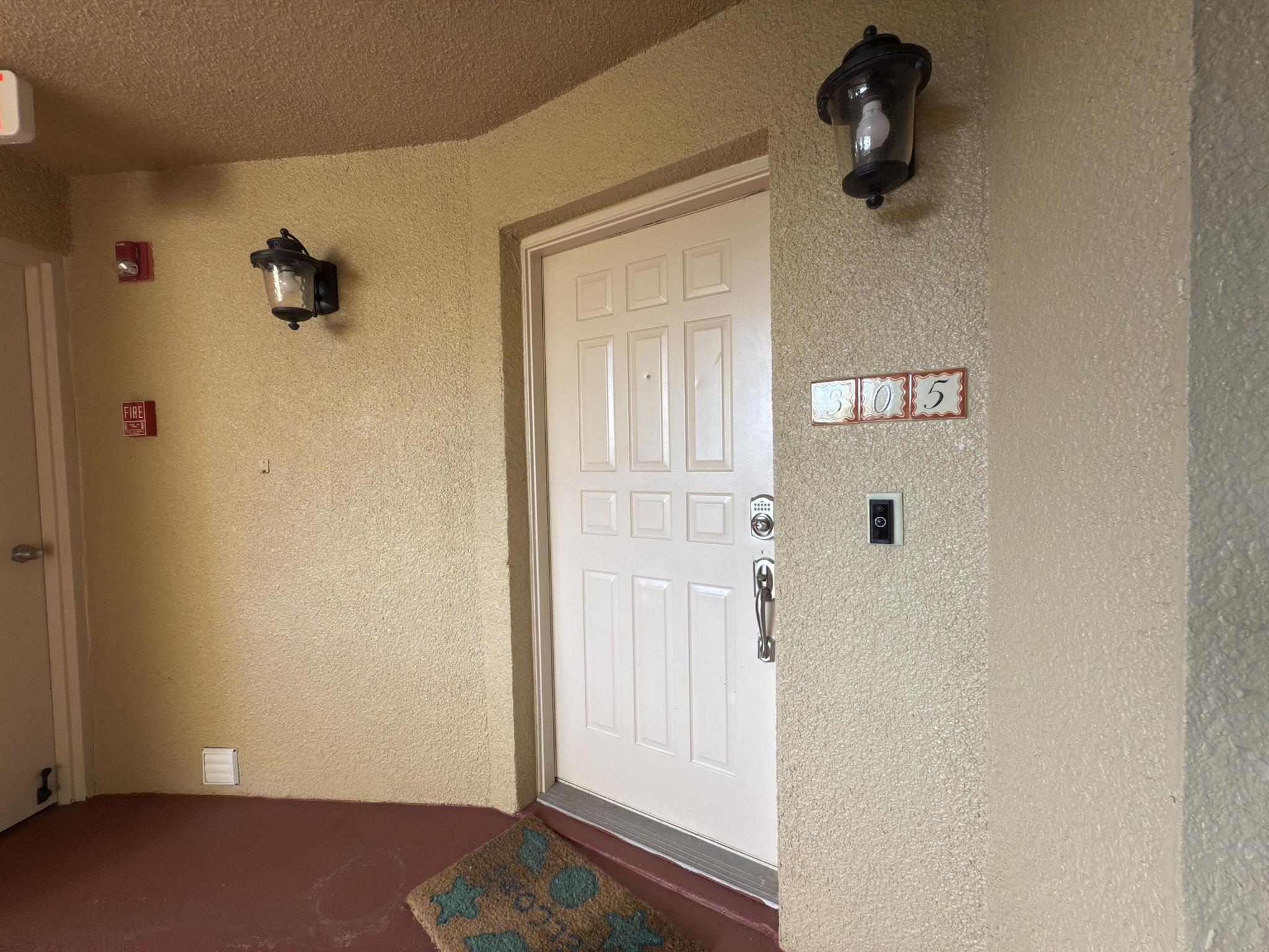 Image to showcase the property located at 700 Uno Lago Drive 305